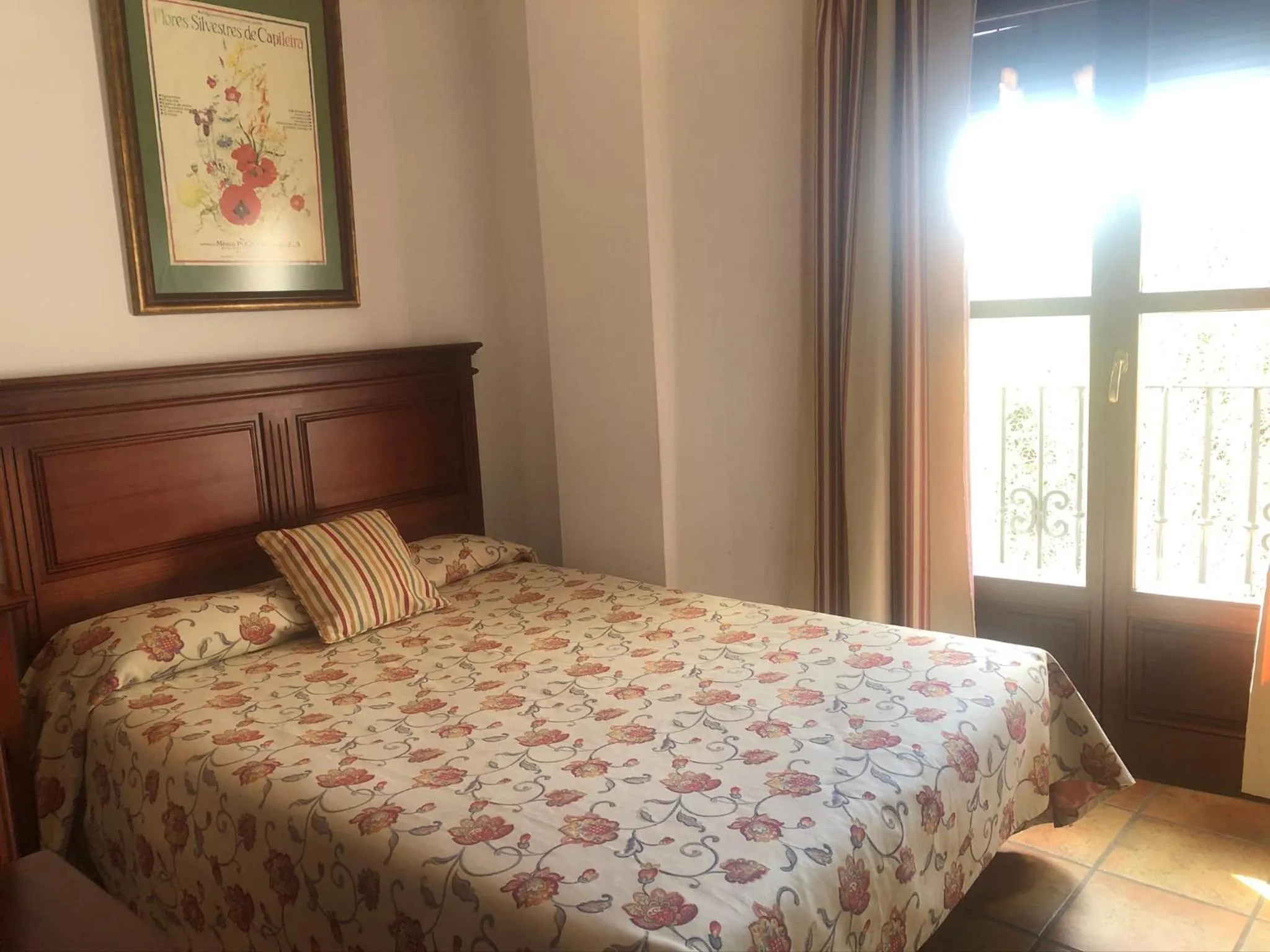 Photo of the whole room, Bed in Hotel Rural Poqueira II