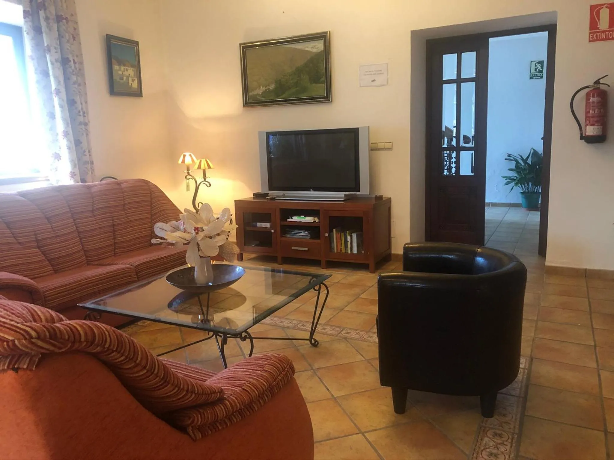 Living room in Hotel Rural Poqueira II