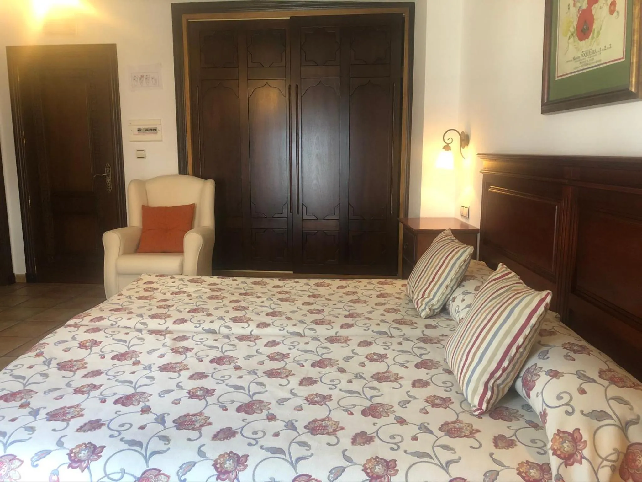 Photo of the whole room, Bed in Hotel Rural Poqueira II