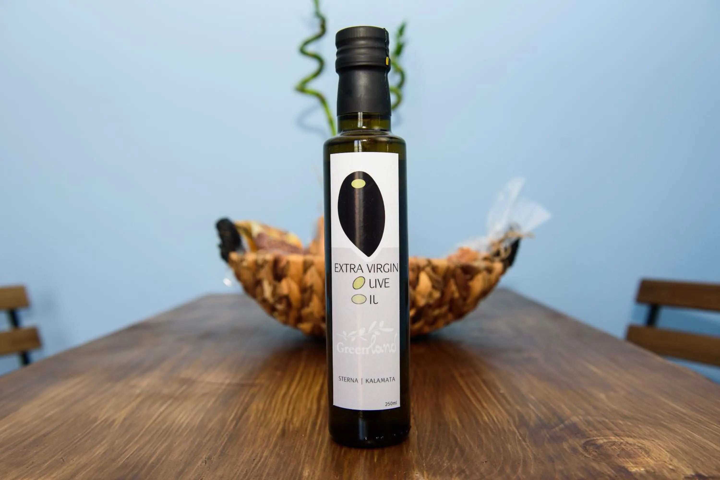 Food and drinks in Kalamata Art Rooms