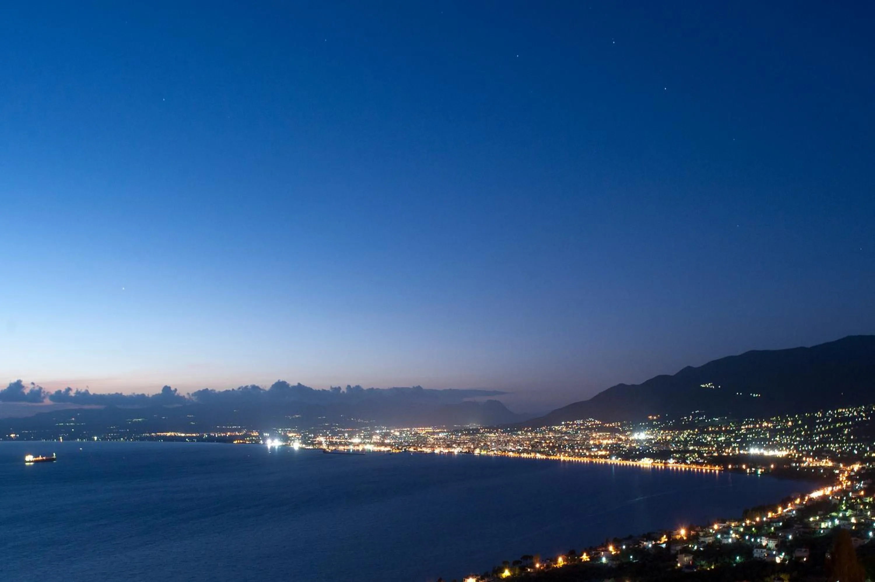 Area and facilities in Kalamata Art Rooms