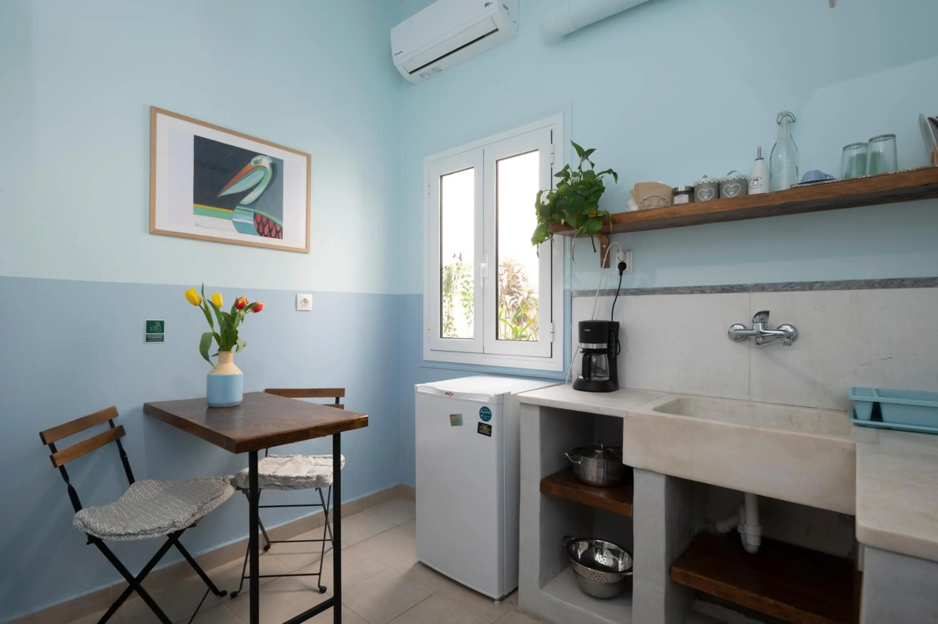 Coffee/tea facilities in Kalamata Art Rooms