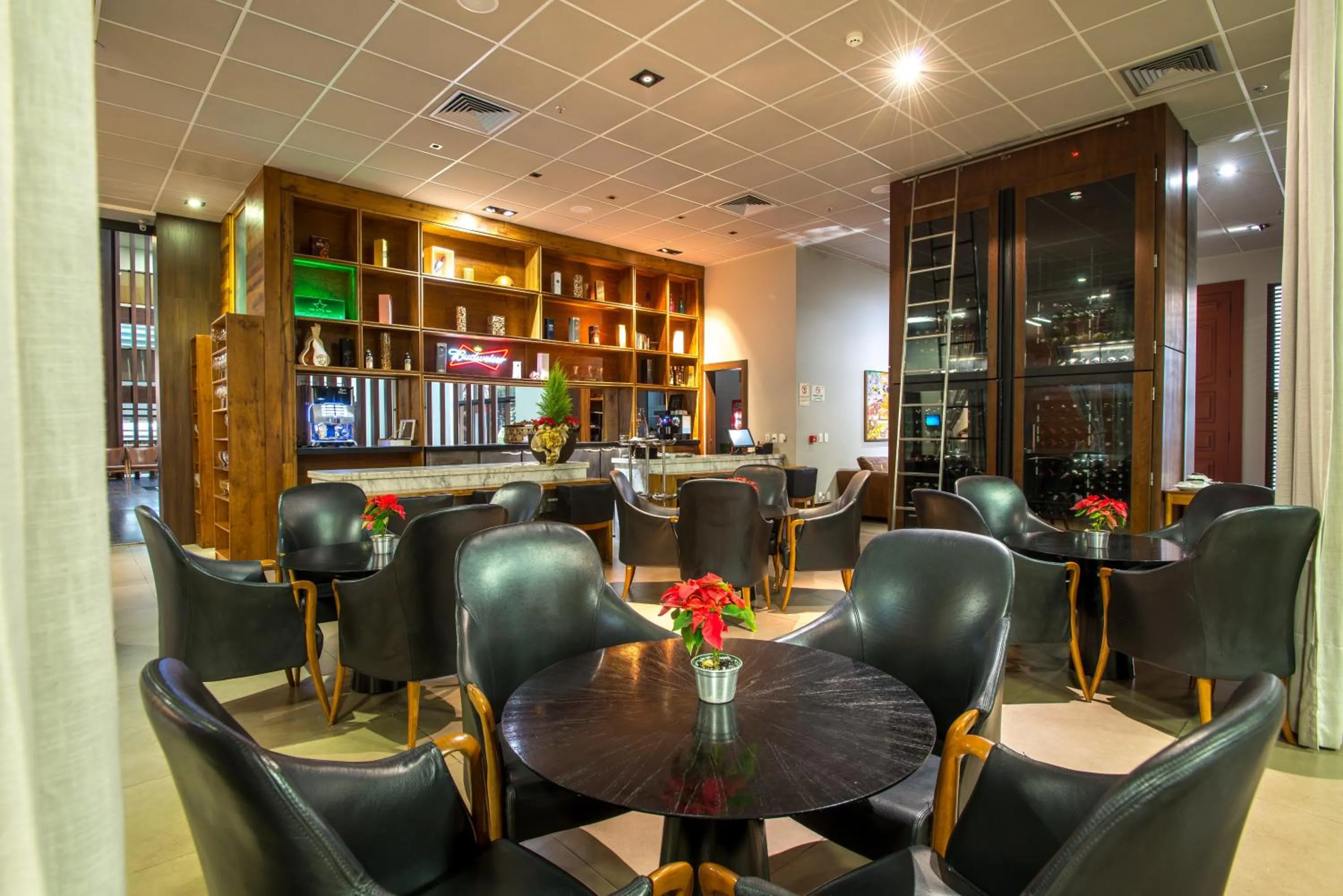 Restaurant/places to eat in Hotel Gran Odara