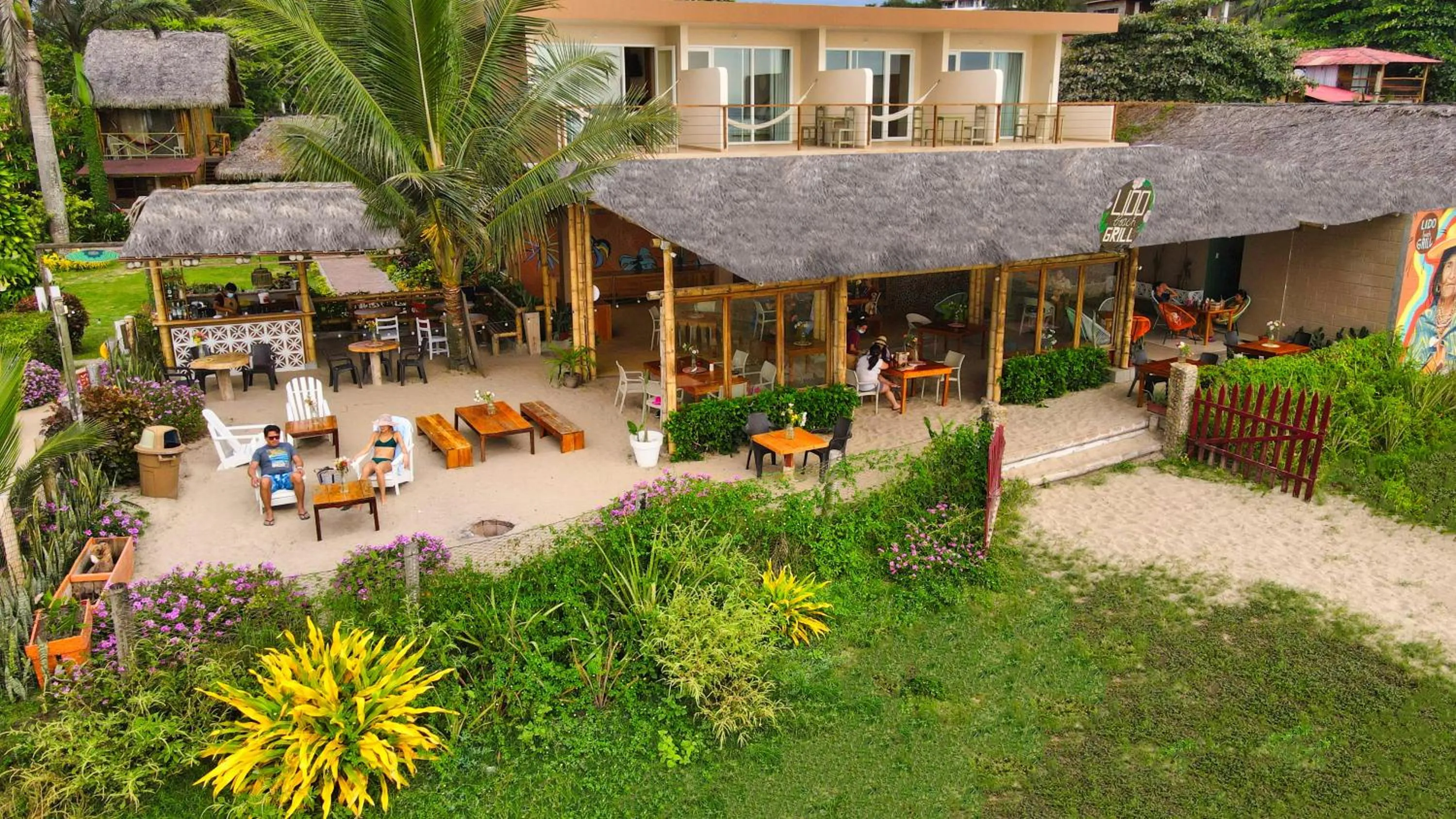 Restaurant/places to eat in Hotel Kundalini