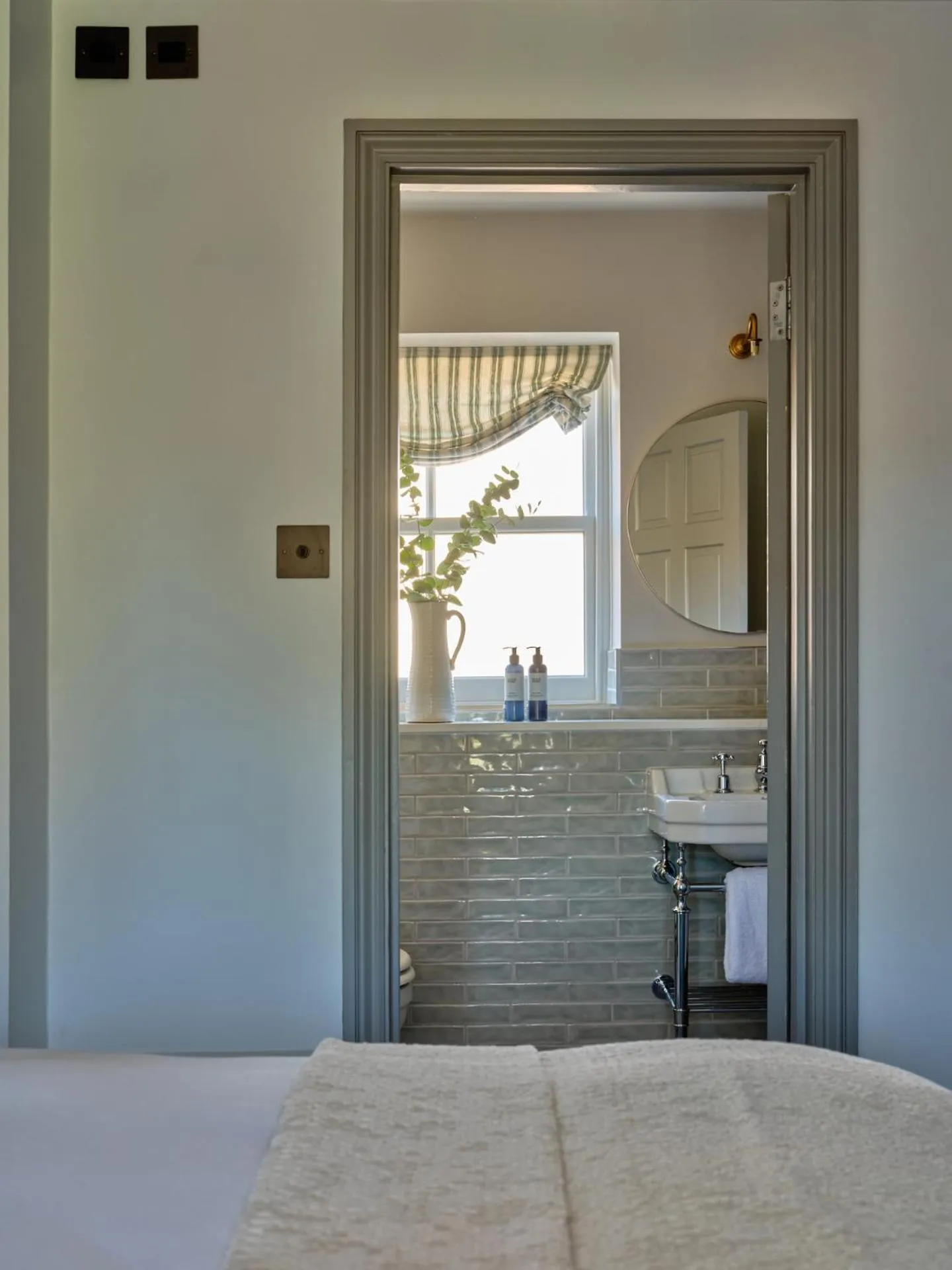 Bathroom, Bed in Stanwell House