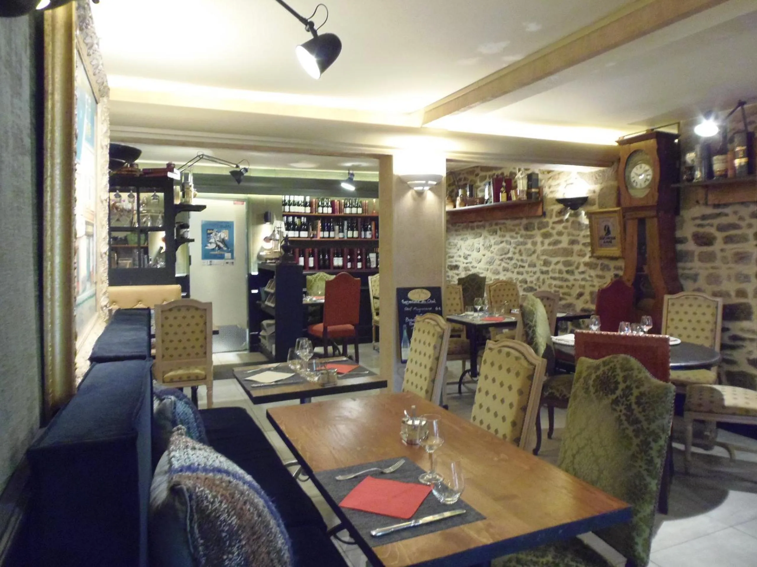 Restaurant/places to eat in Hotel Duchesse Anne