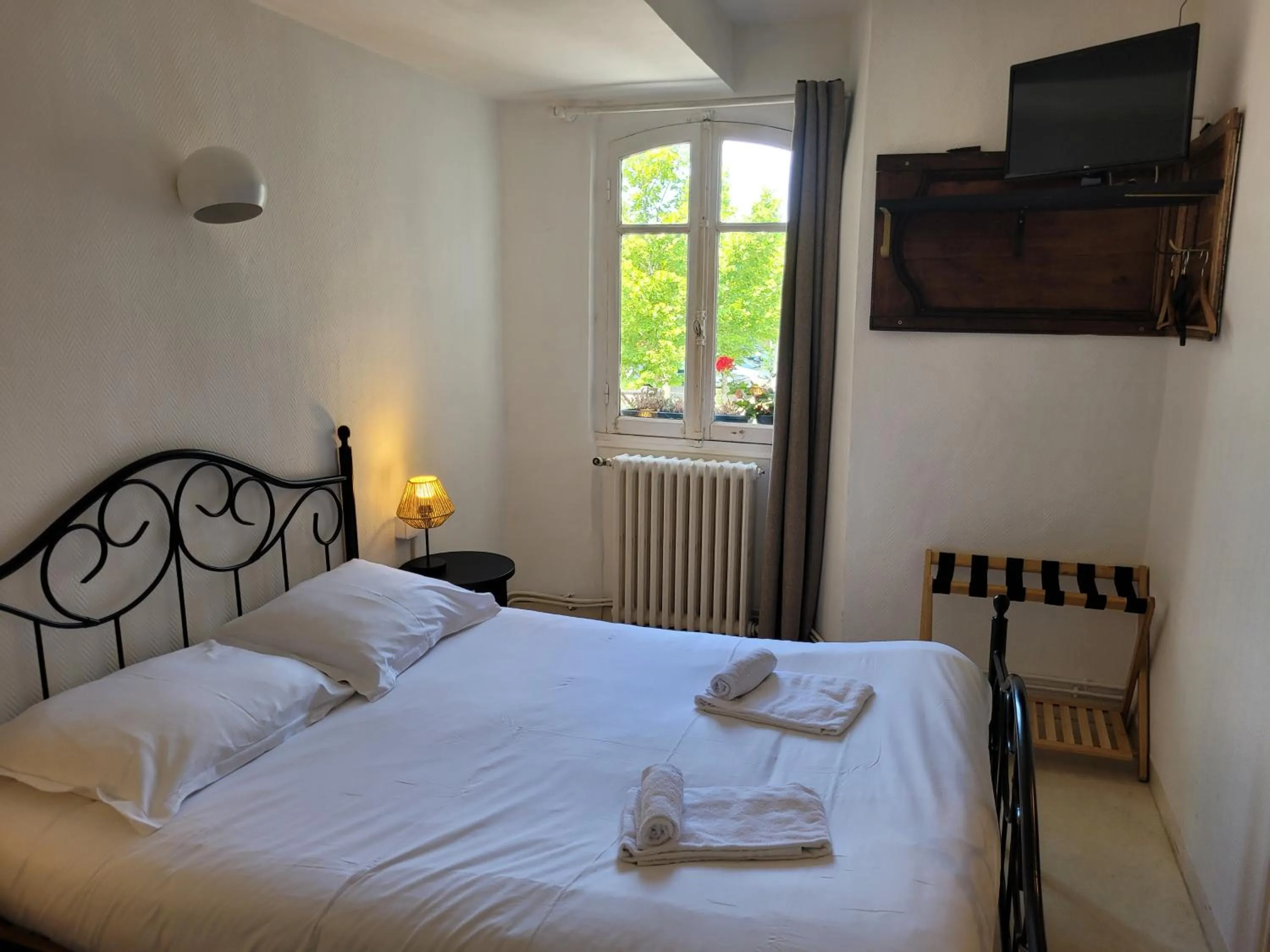 Bed in Hotel Duchesse Anne