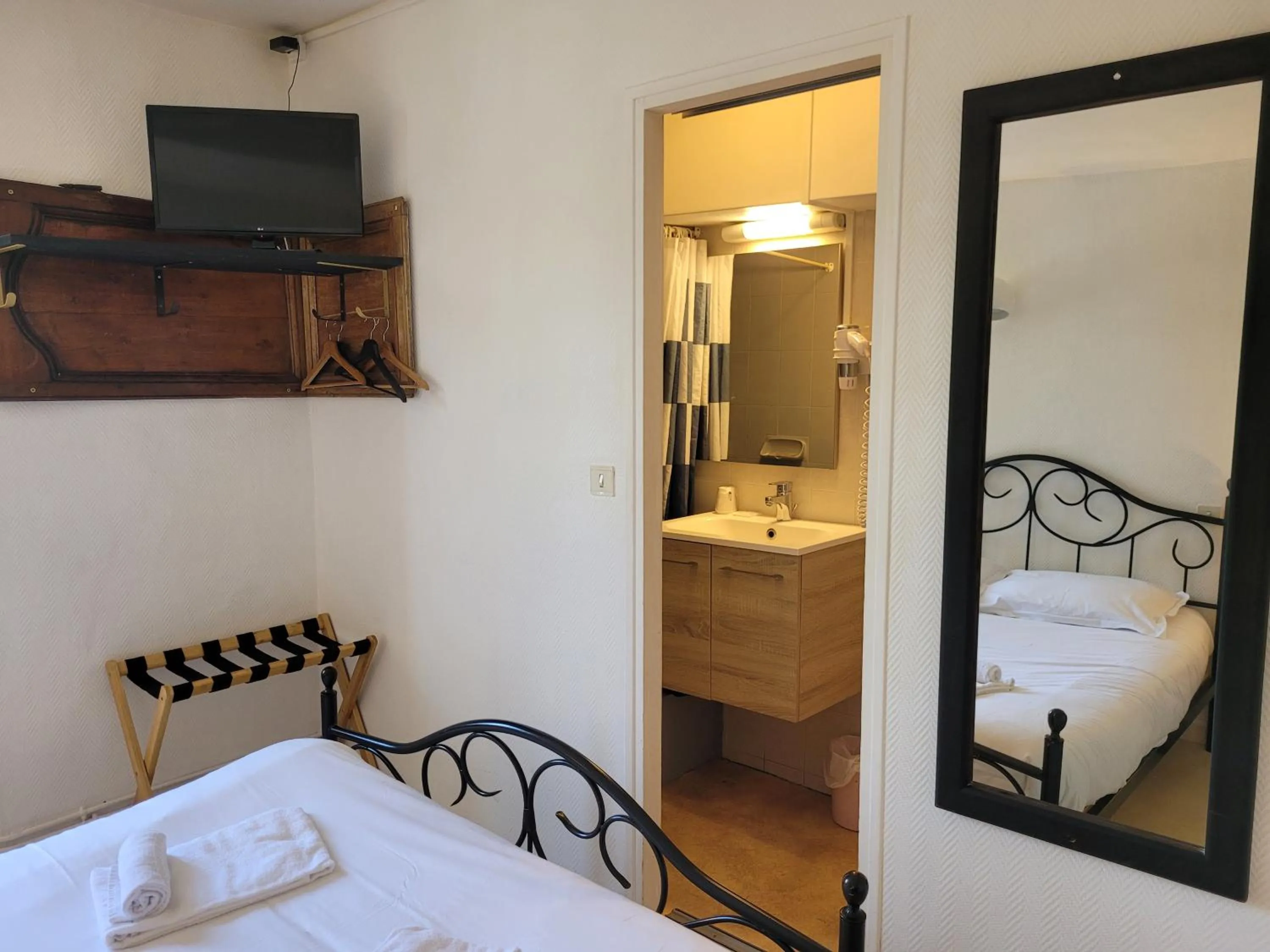 Bed in Hotel Duchesse Anne