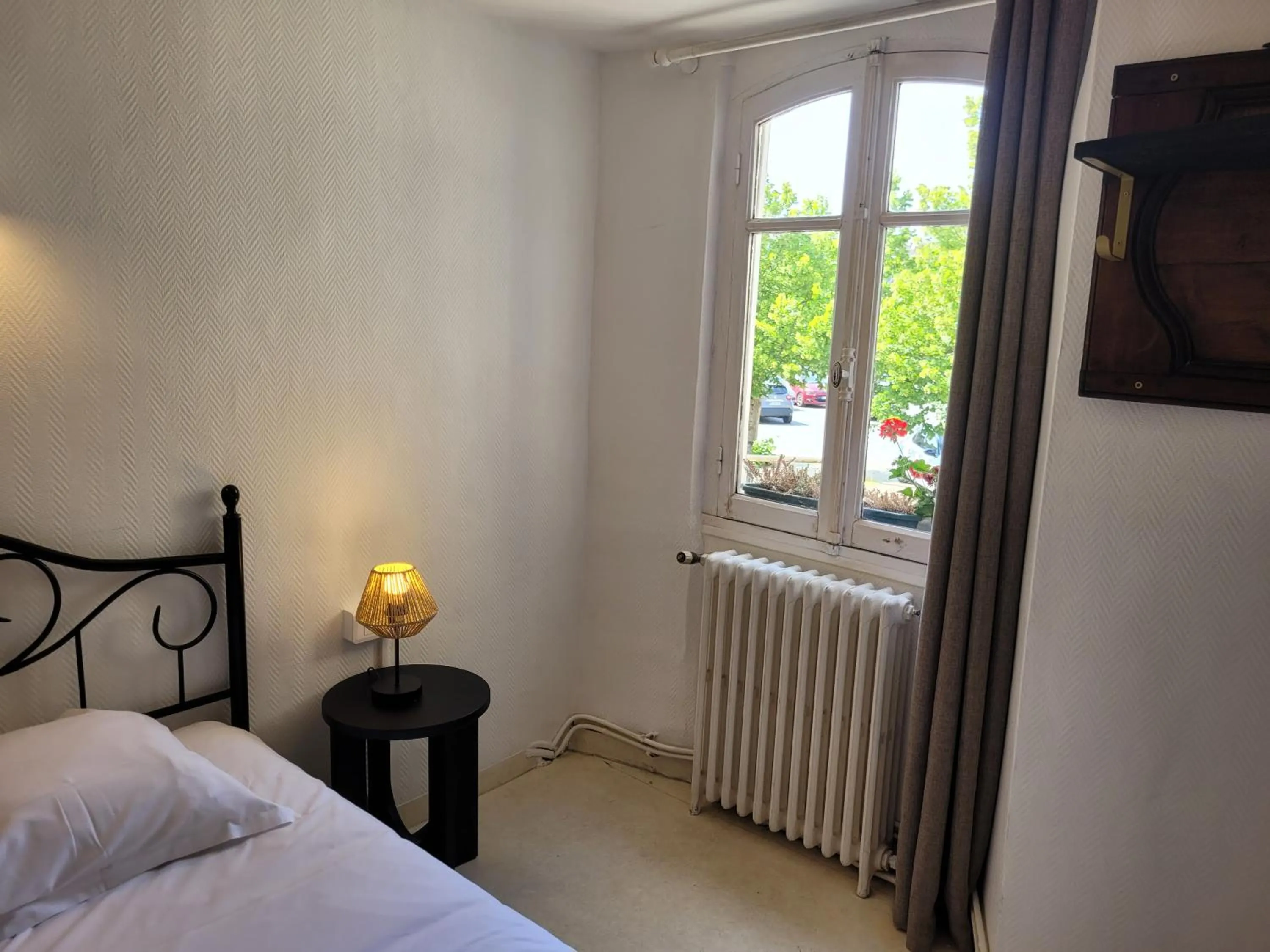 Bed in Hotel Duchesse Anne