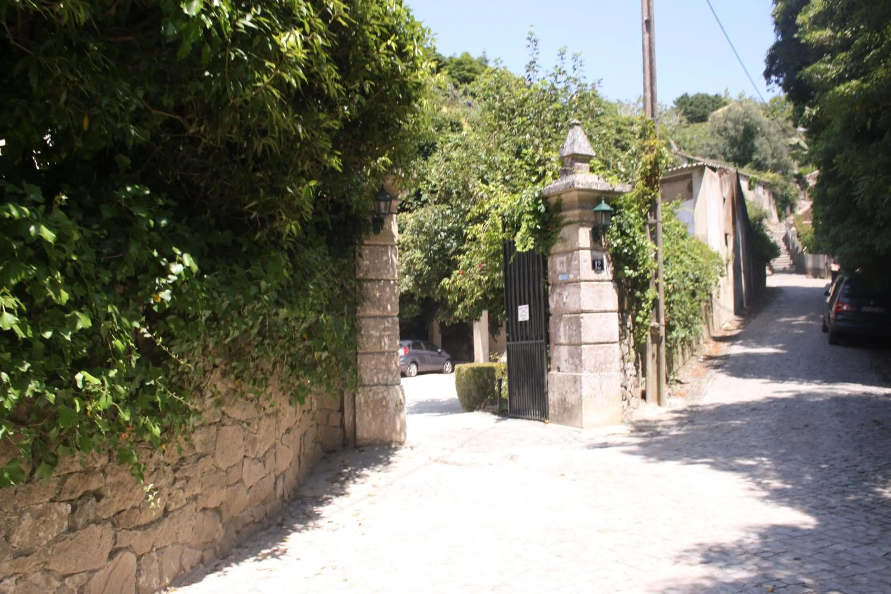 Facade/entrance in Hotel Sintra Jardim