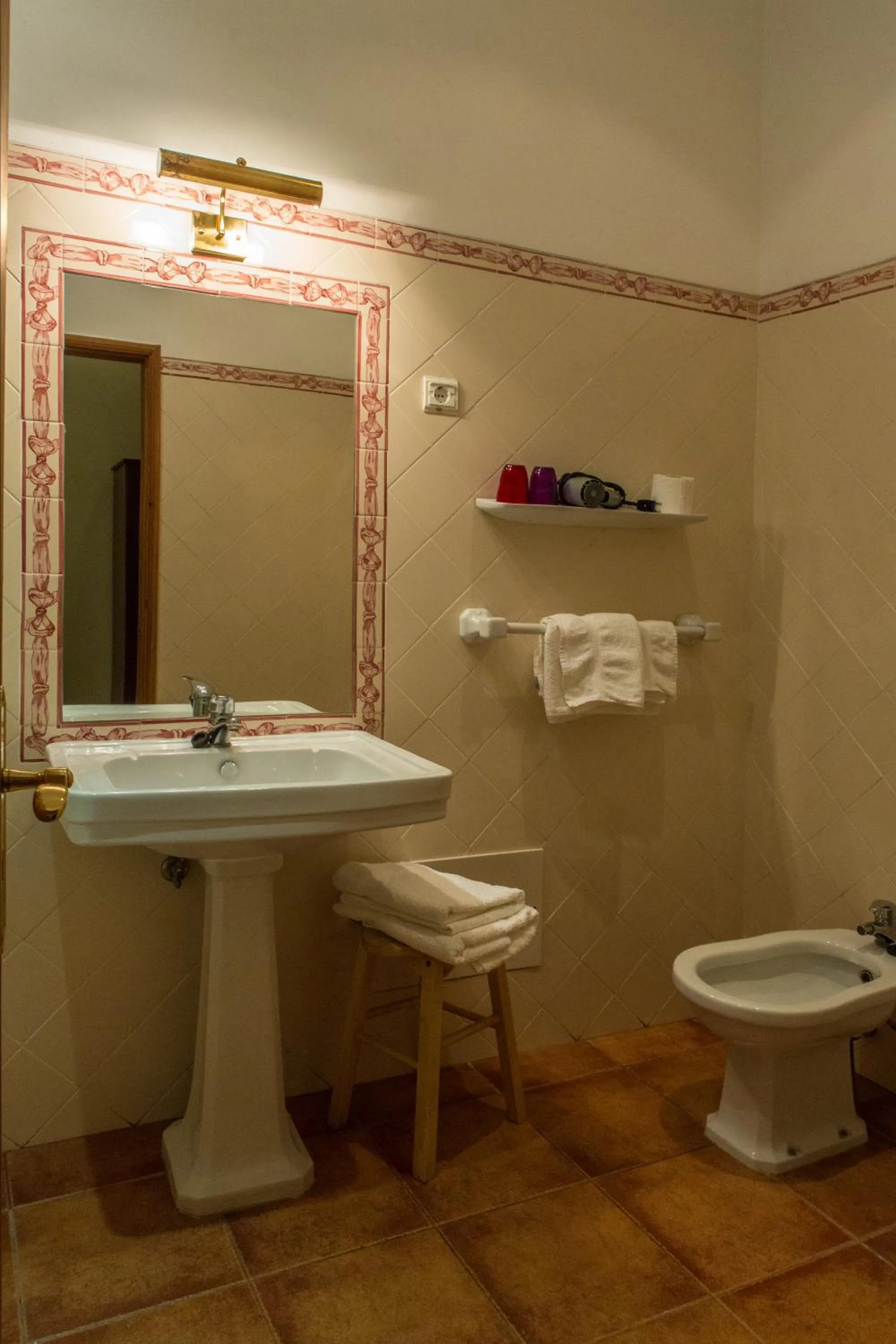 Bathroom in Hotel Sintra Jardim