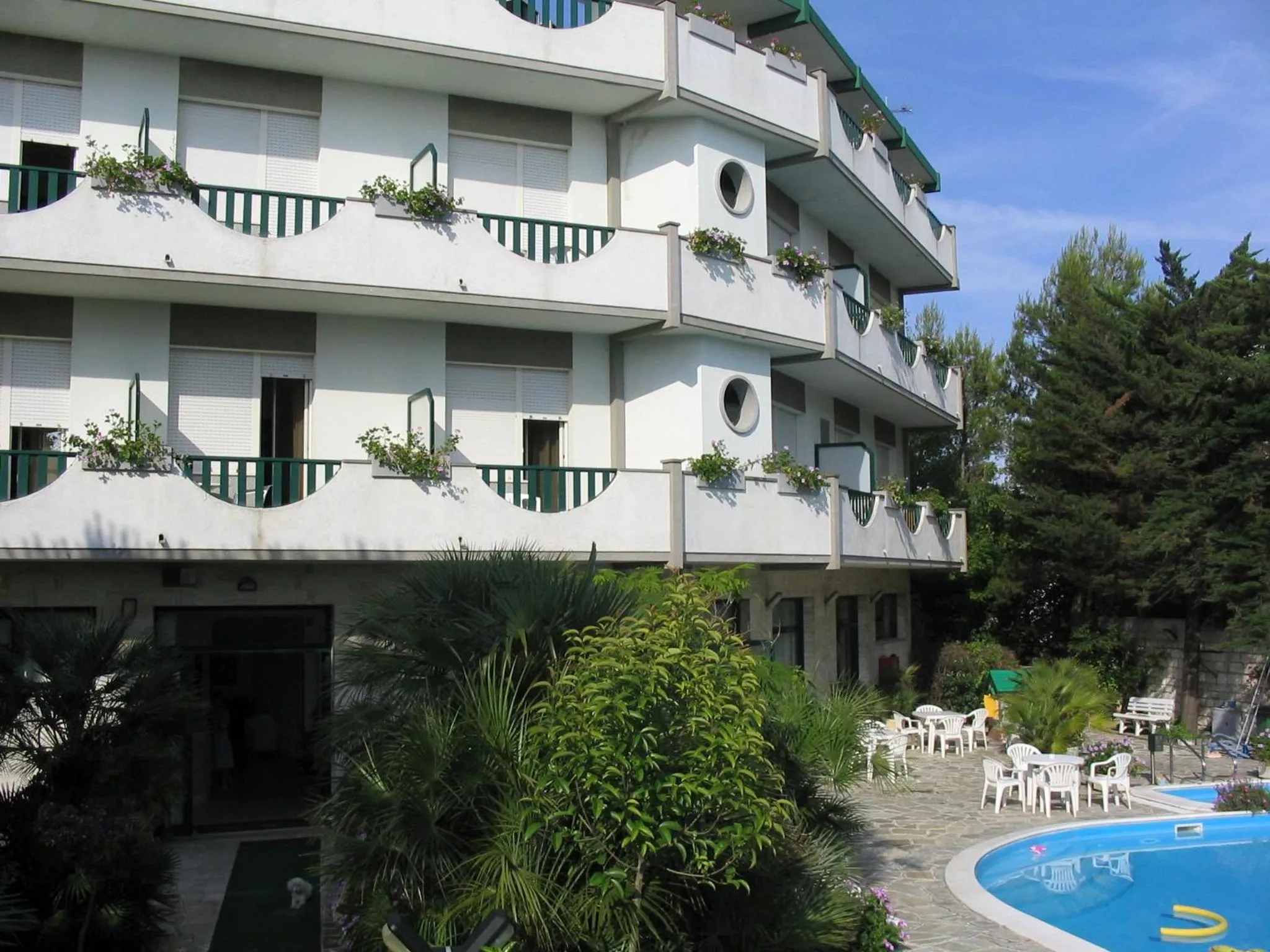 Facade/entrance in Hotel K2