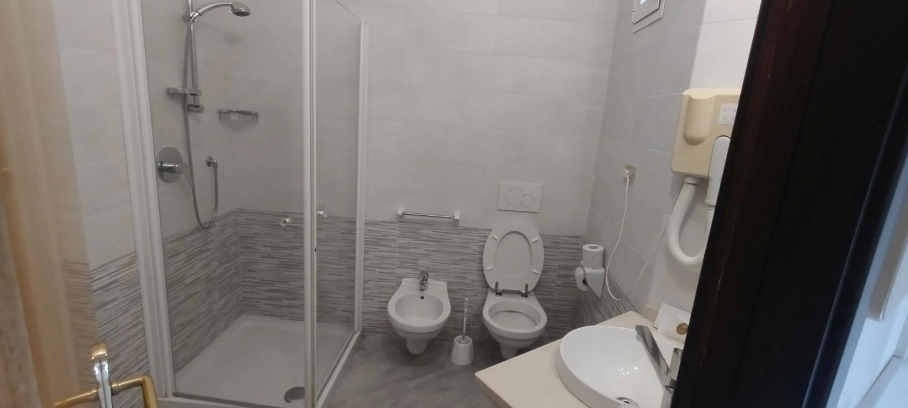 Bathroom in Hotel K2
