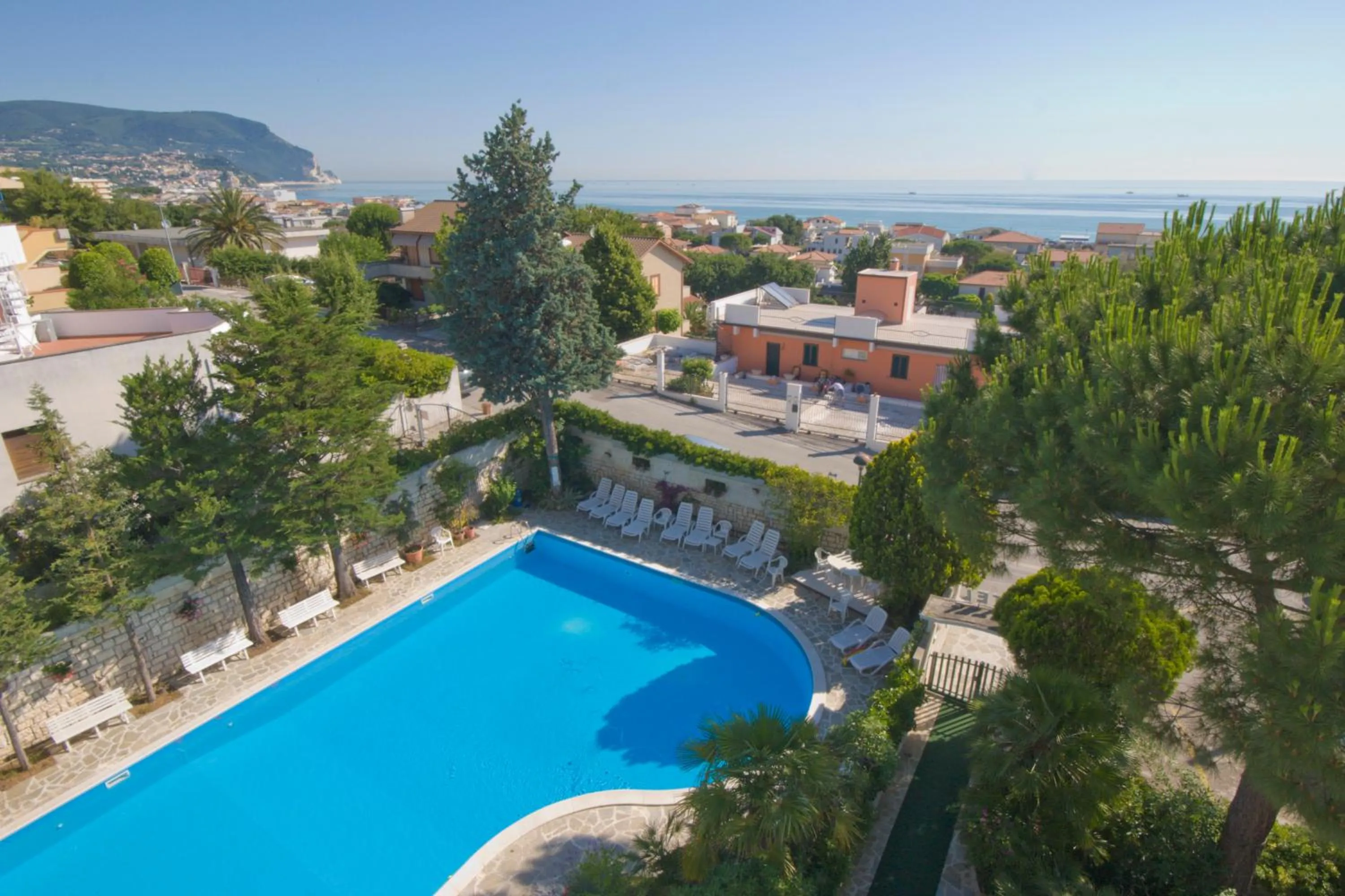 Swimming pool in Hotel K2