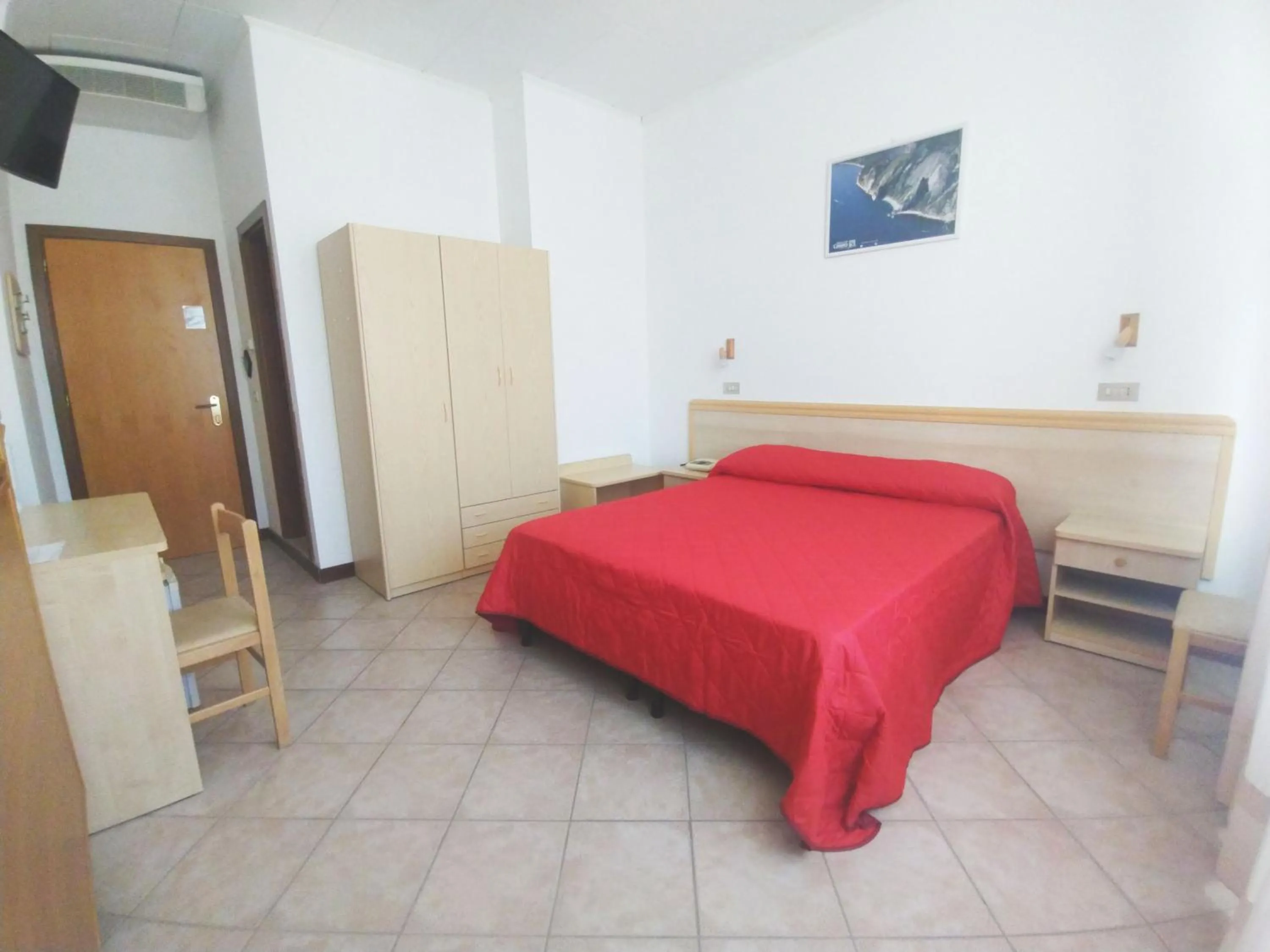 Photo of the whole room, Bed in Hotel K2