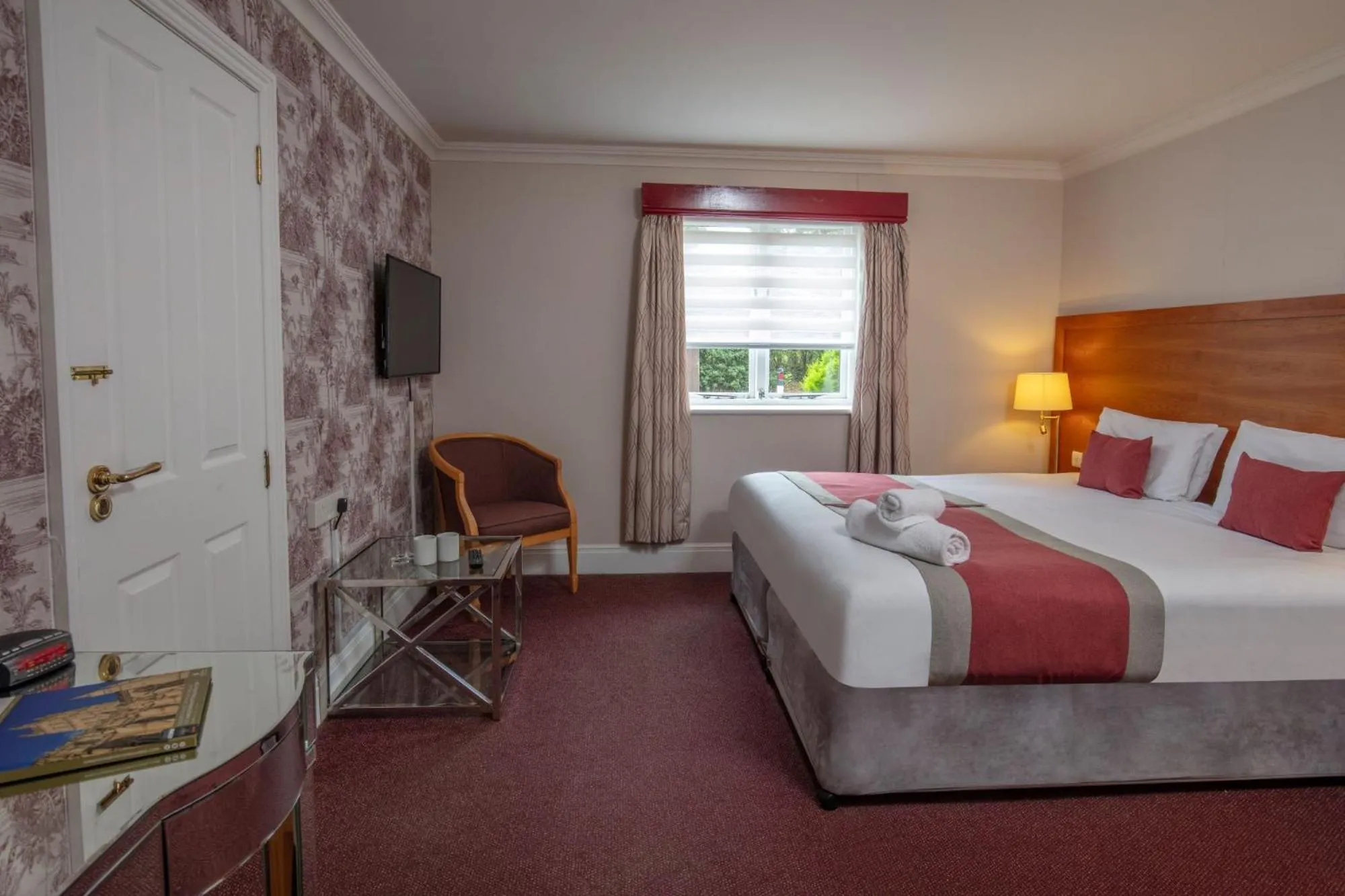 Bedroom, Bed in Best Western Gables Hotel