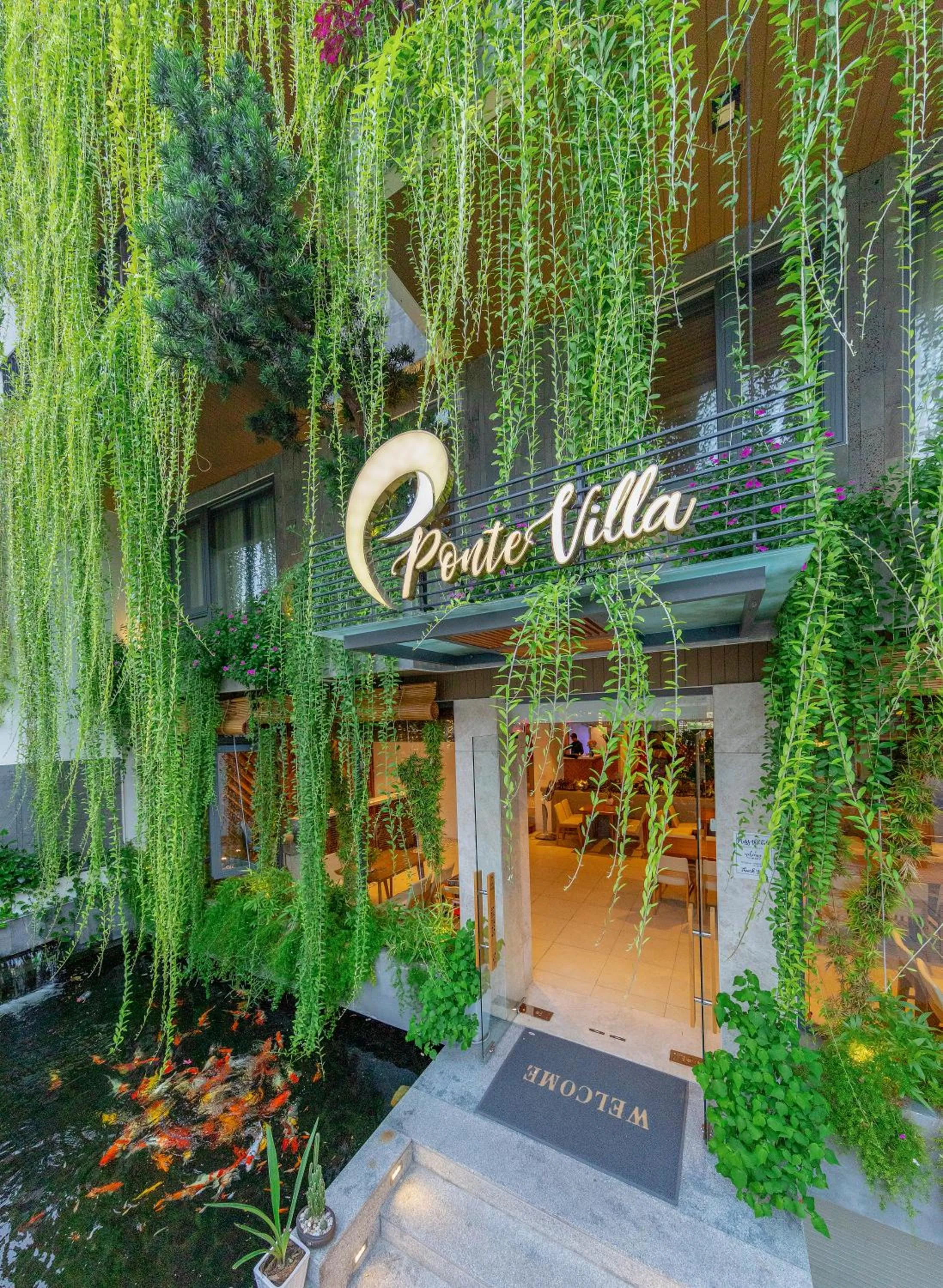 Facade/entrance in Ponte Boutique Da Nang