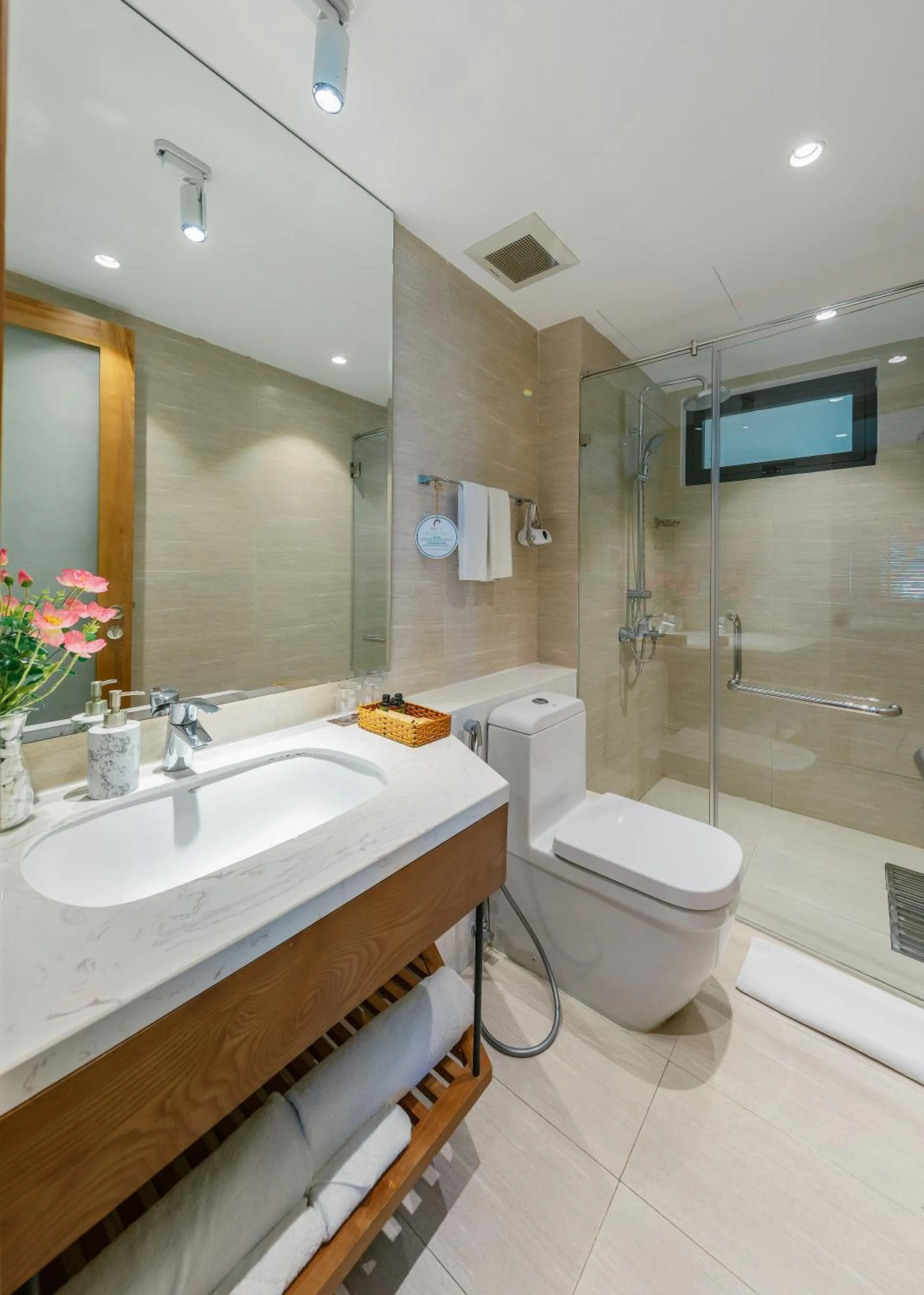 Bathroom in Ponte Boutique Da Nang