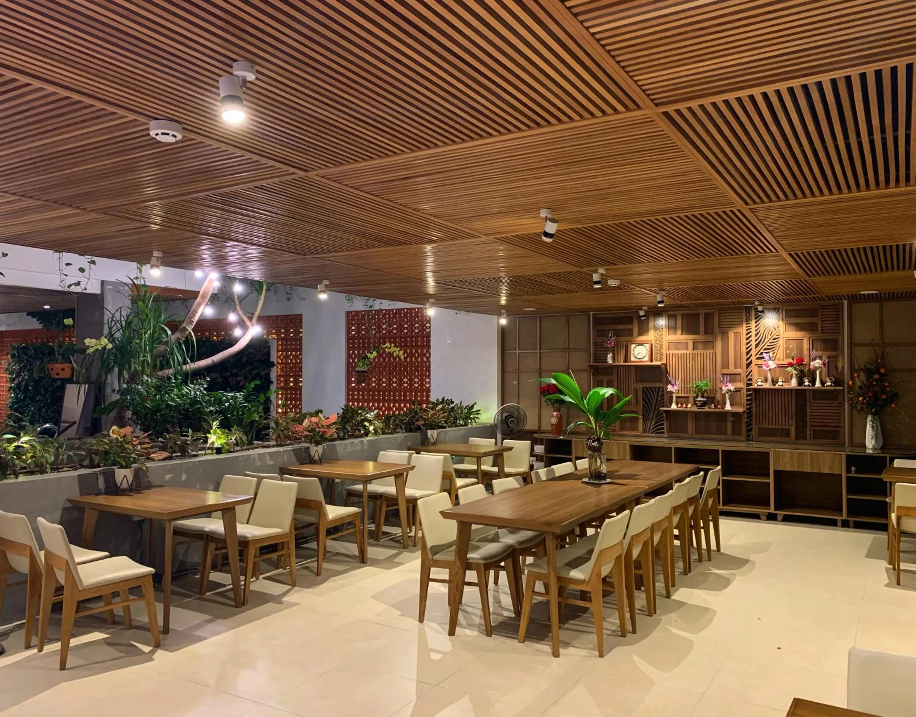 Restaurant/places to eat in Ponte Boutique Da Nang