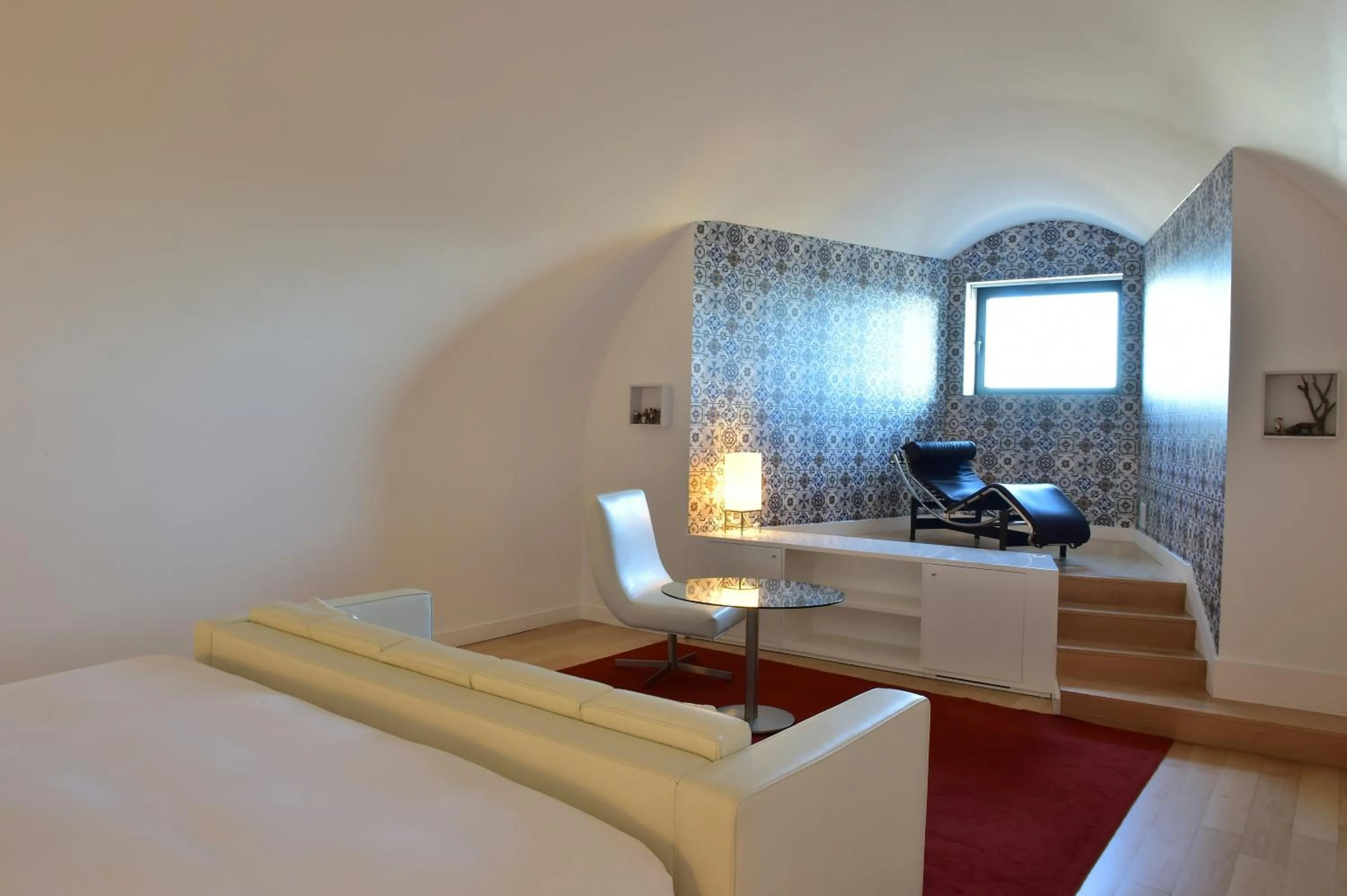 Seating area, Bed in Pestana Cidadela Cascais - Pousada & Art District