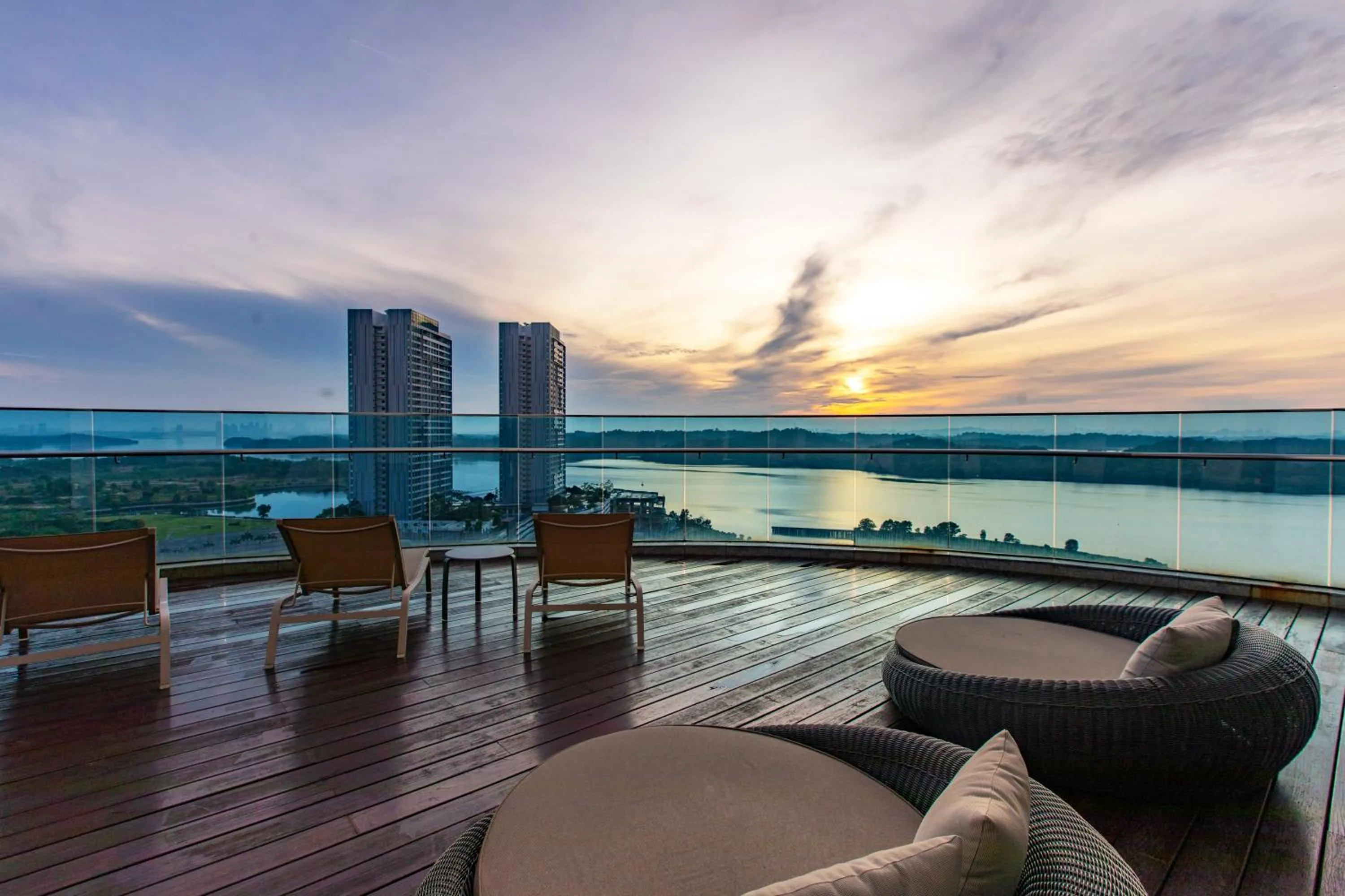 sunbed in Fraser Place Puteri Harbour