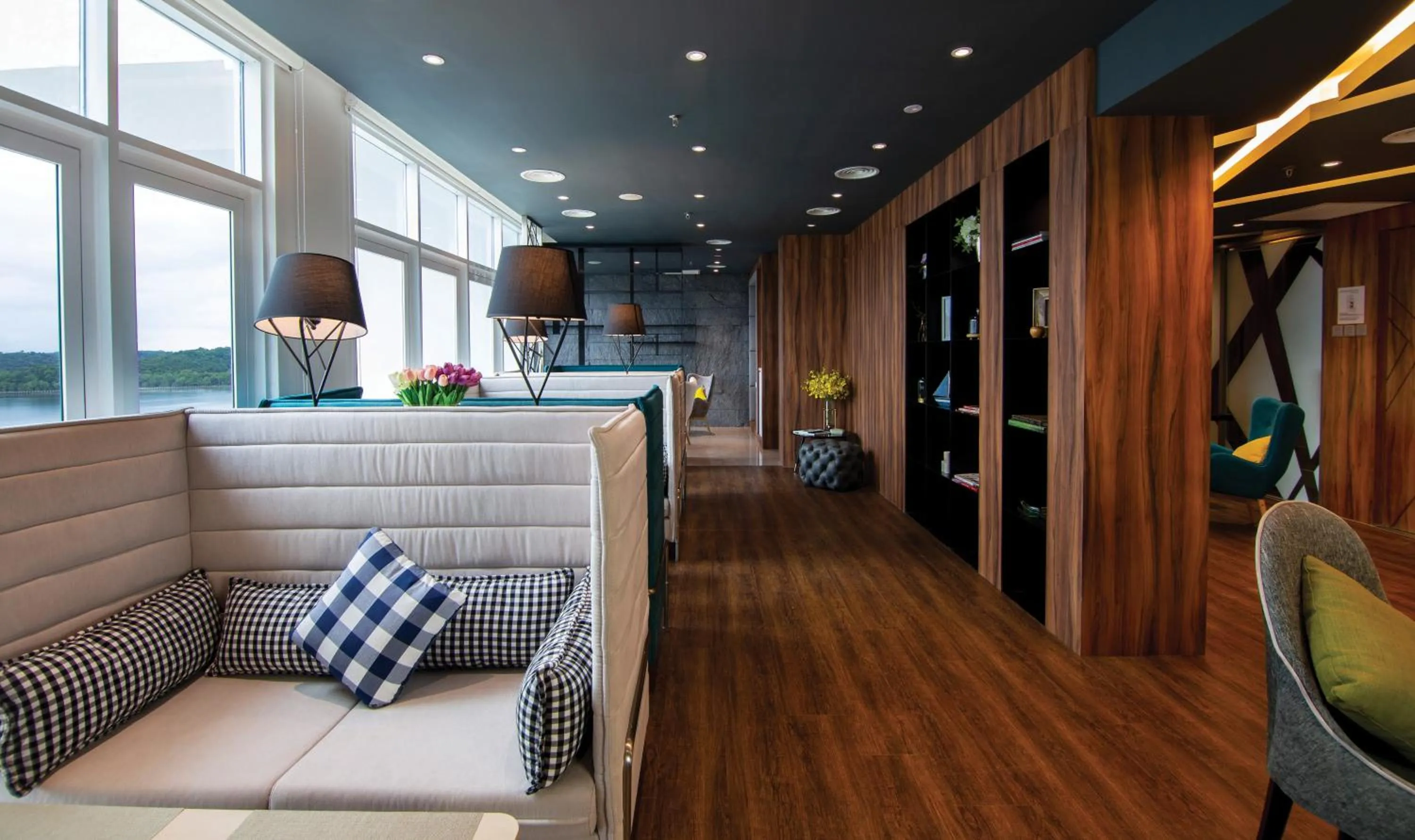 Lounge or bar in Fraser Place Puteri Harbour