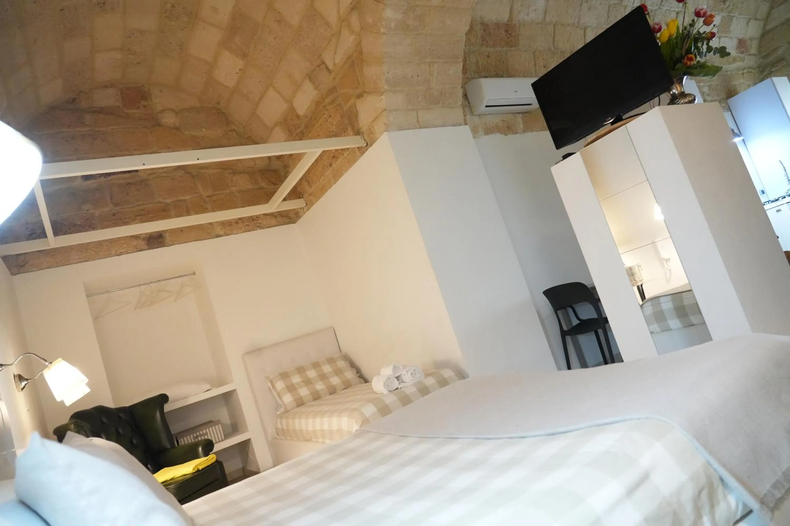 Bed in Bed & Breakfast Al Borgo
