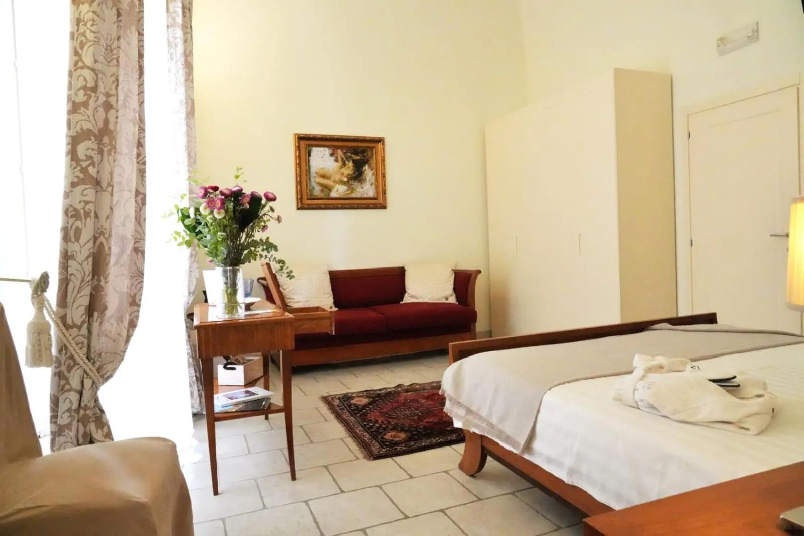 Bed in Bed & Breakfast Al Borgo