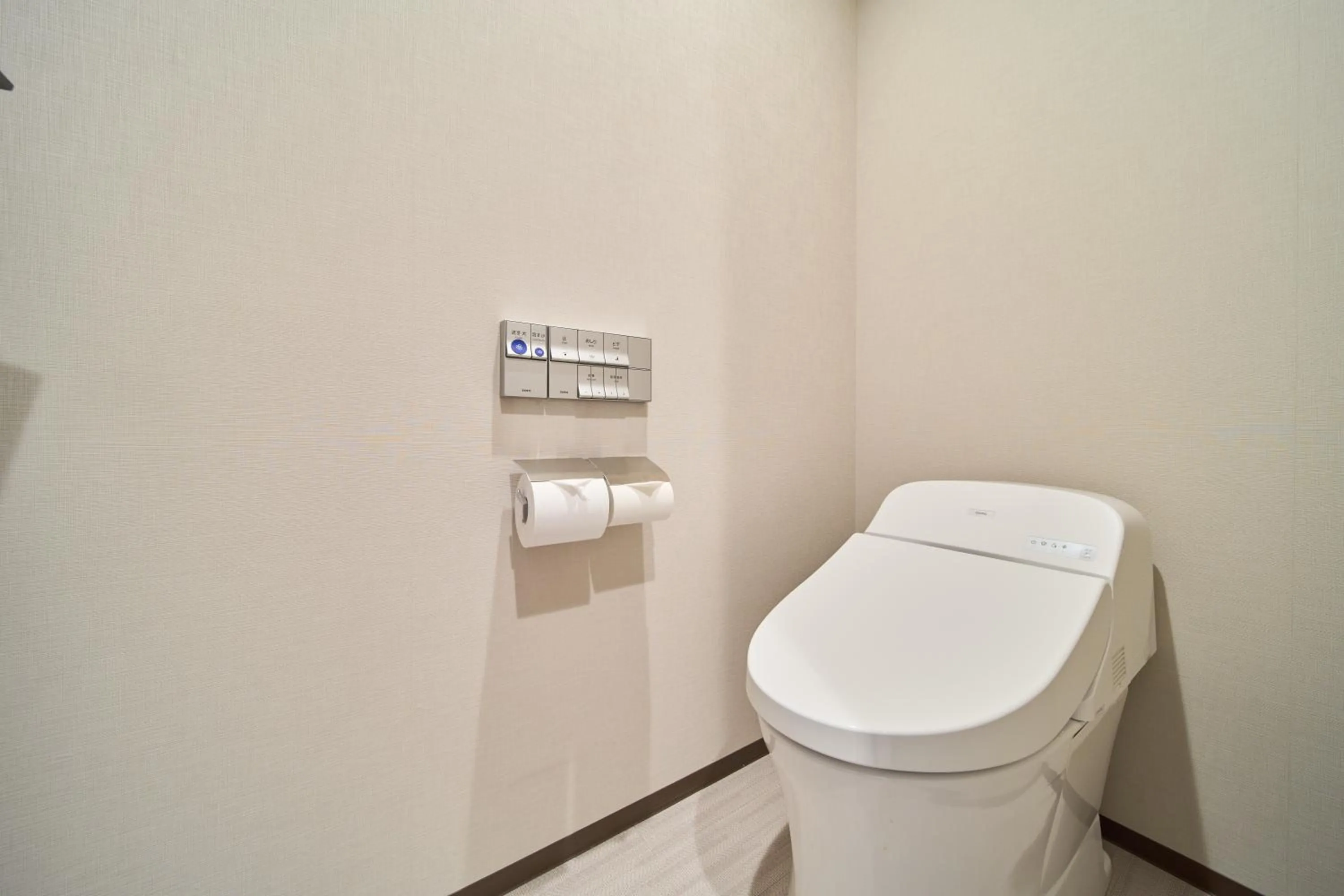 Toilet in Meitetsu Inn Nagoya Kanayama Annex