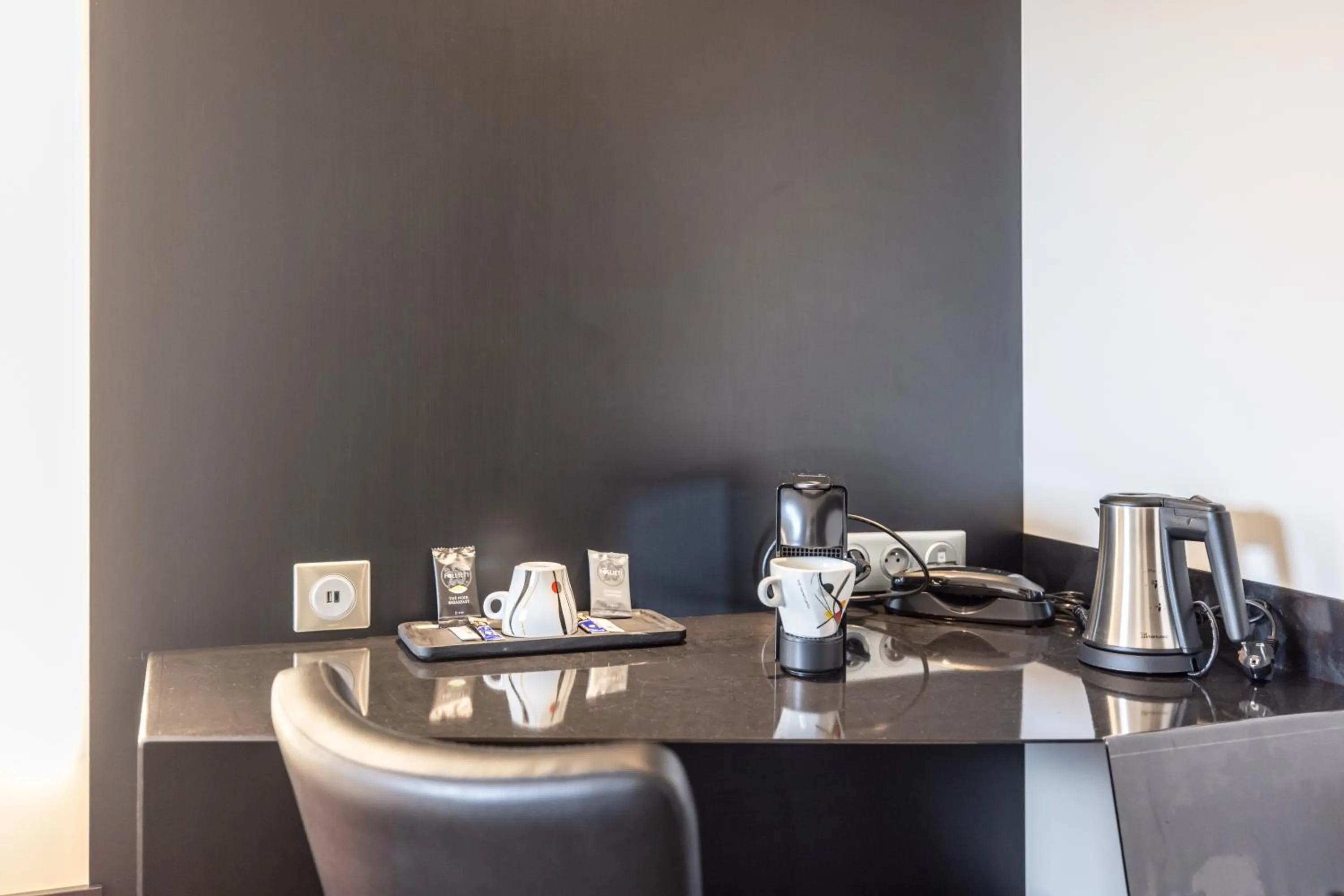 Coffee/tea facilities in Best Western Saint Exupéry Eysines - Bordeaux Ouest