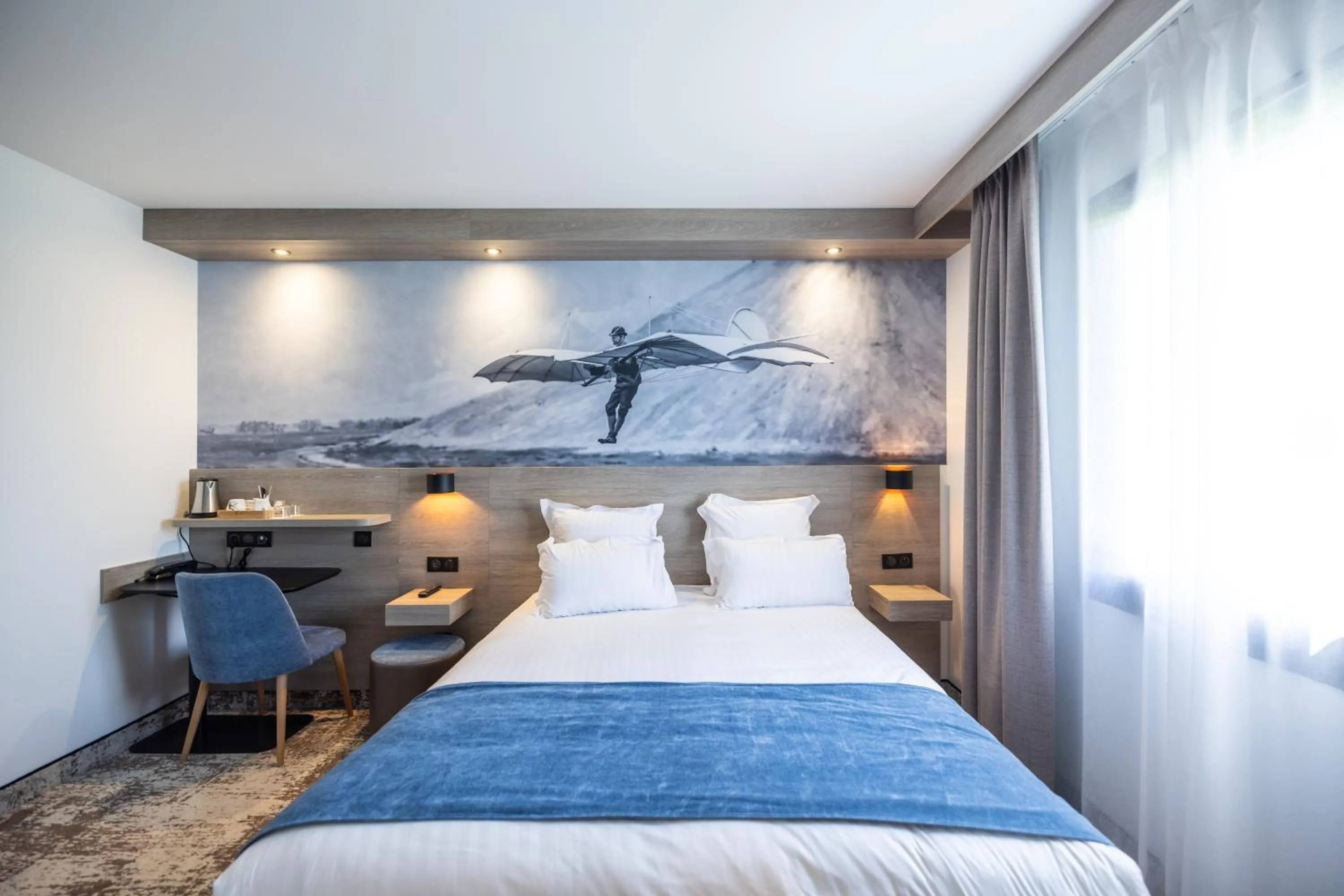 Photo of the whole room, Bed in Best Western Saint Exupéry Eysines - Bordeaux Ouest