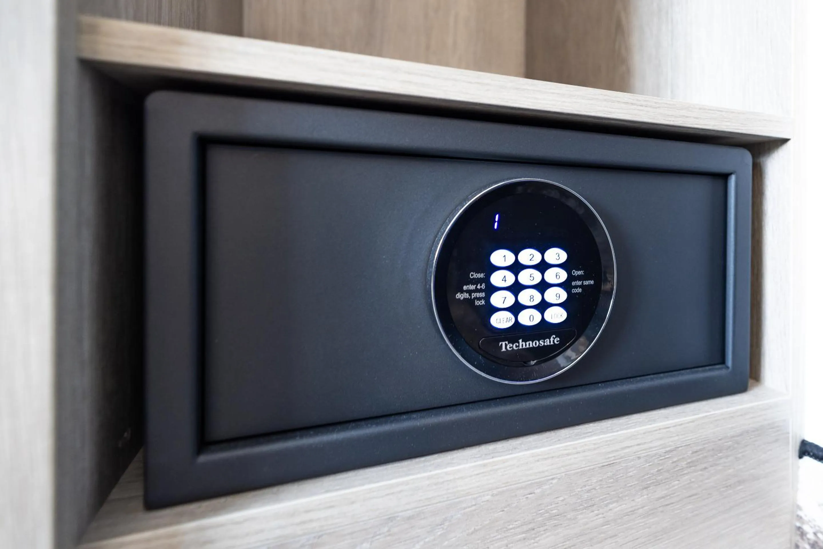 safe in Best Western Saint Exupéry Eysines - Bordeaux Ouest