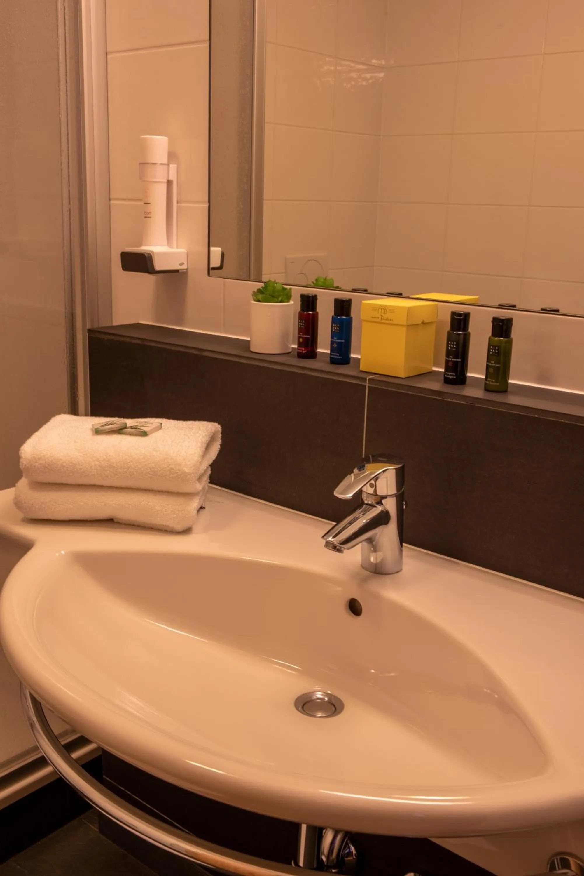 Bathroom in Hotel Auwirt Zentrum