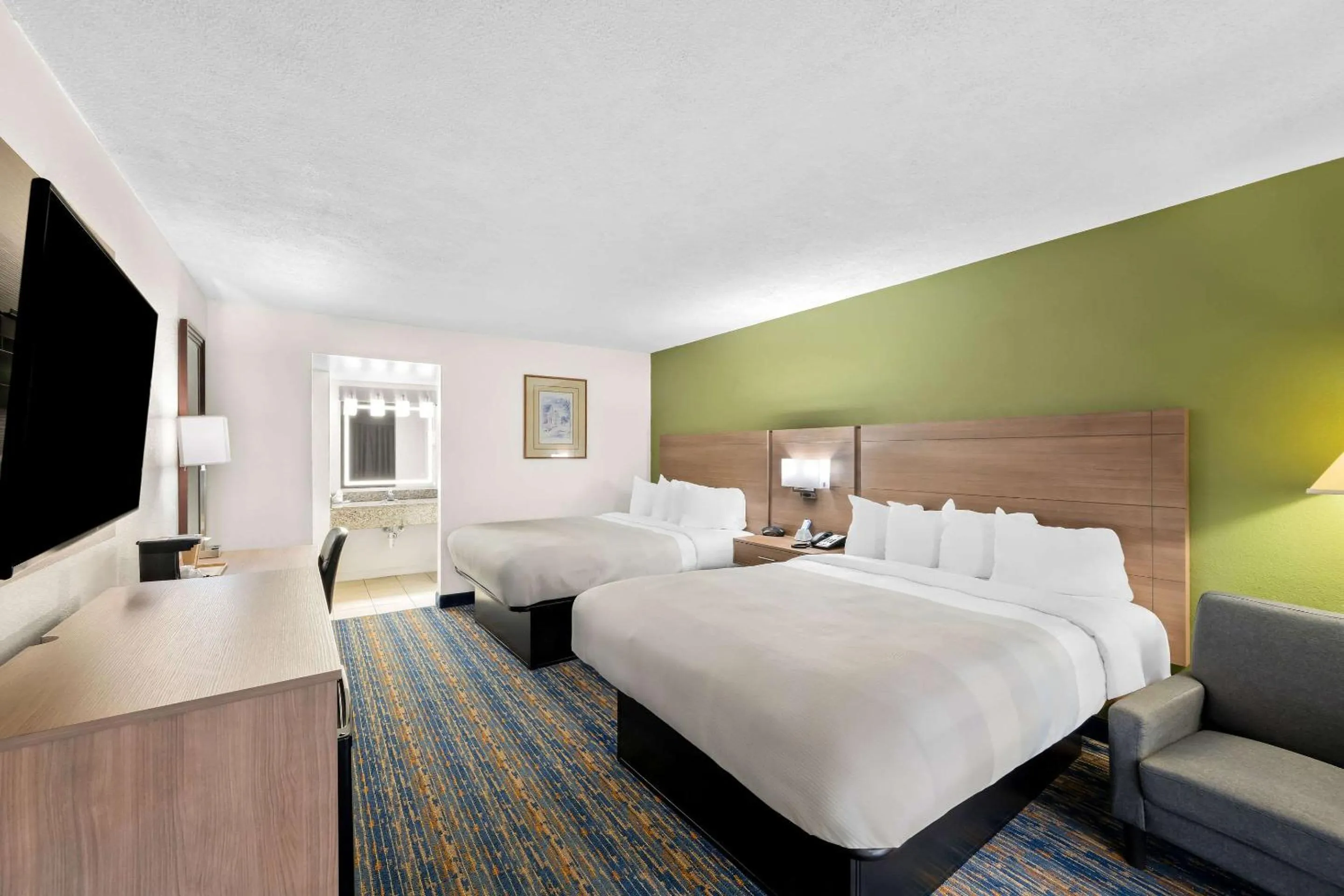 Bedroom, Bed in Quality Inn