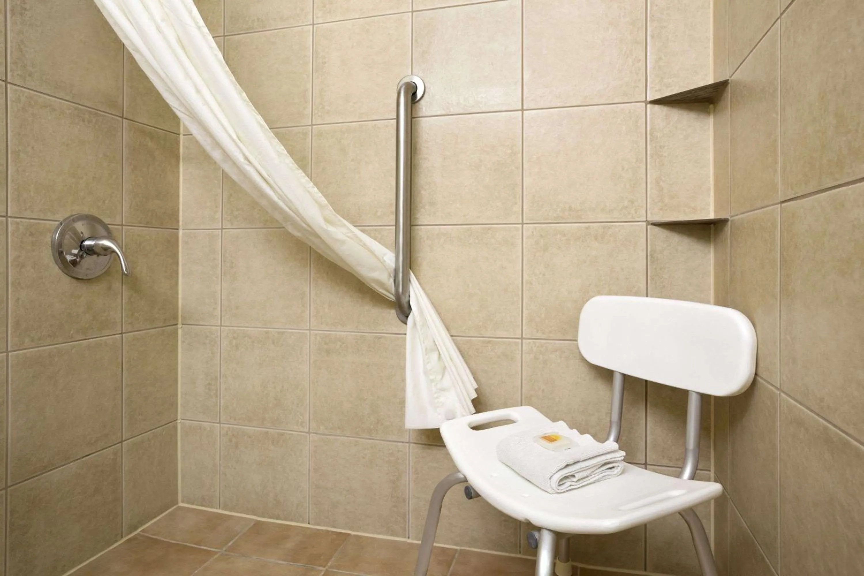 Bathroom in Days Inn by Wyndham Lawton