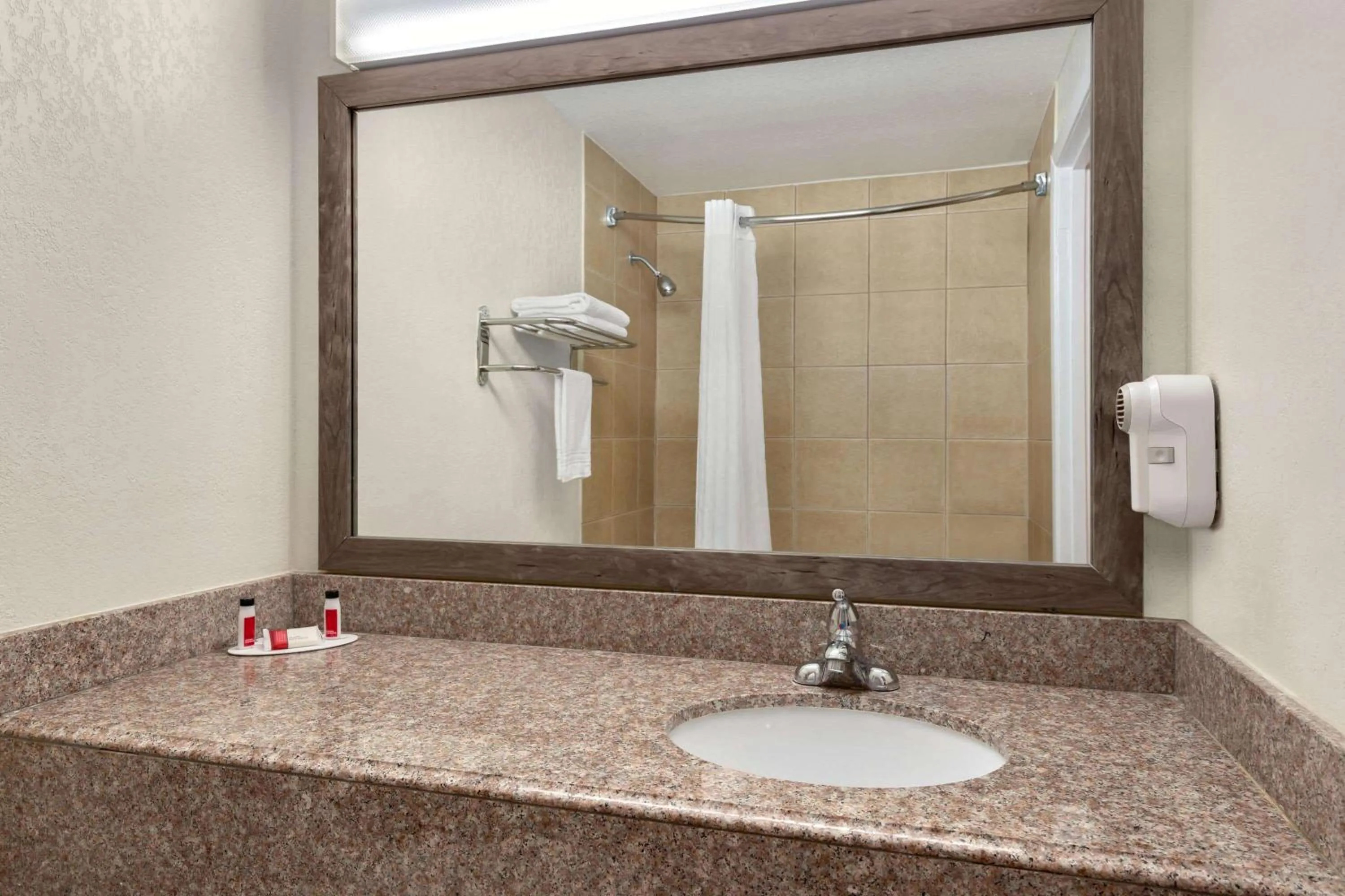 Bathroom in Days Inn by Wyndham Lawton