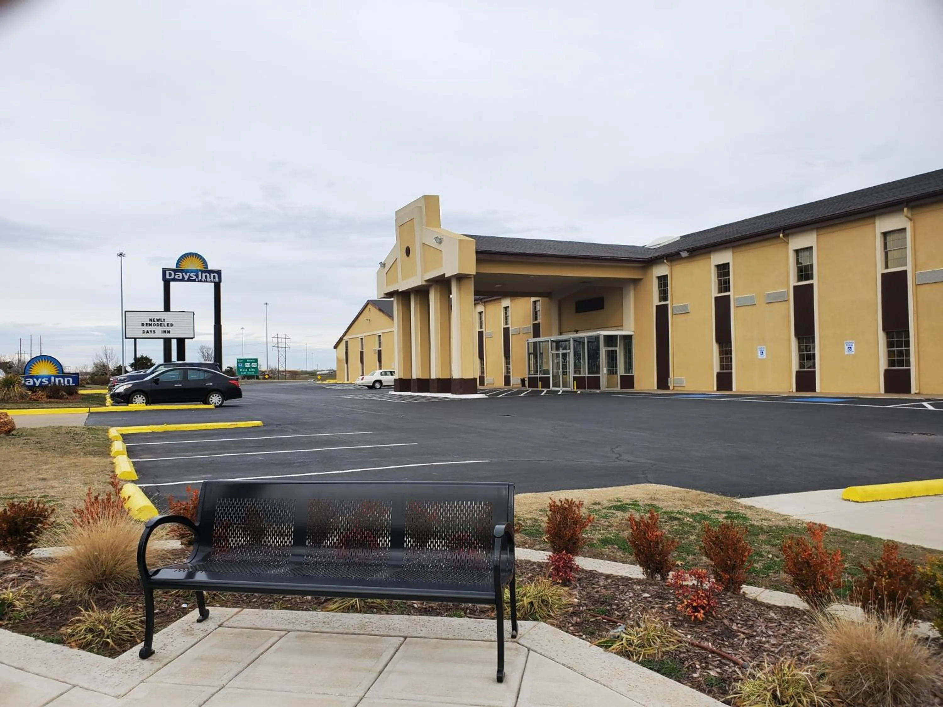 Property building in Days Inn by Wyndham Lawton