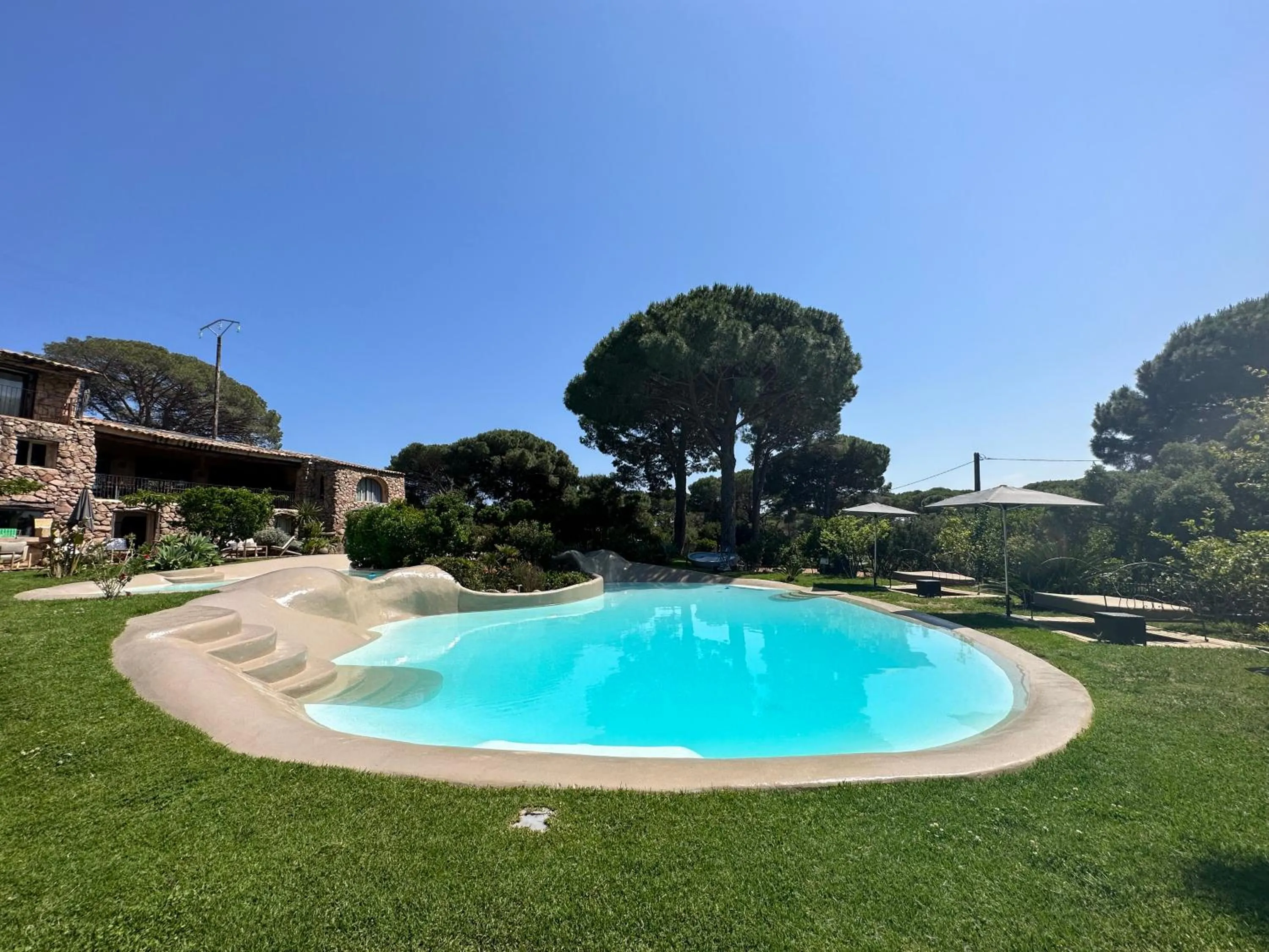 Spring in Hôtel Ambassador Palombaggia