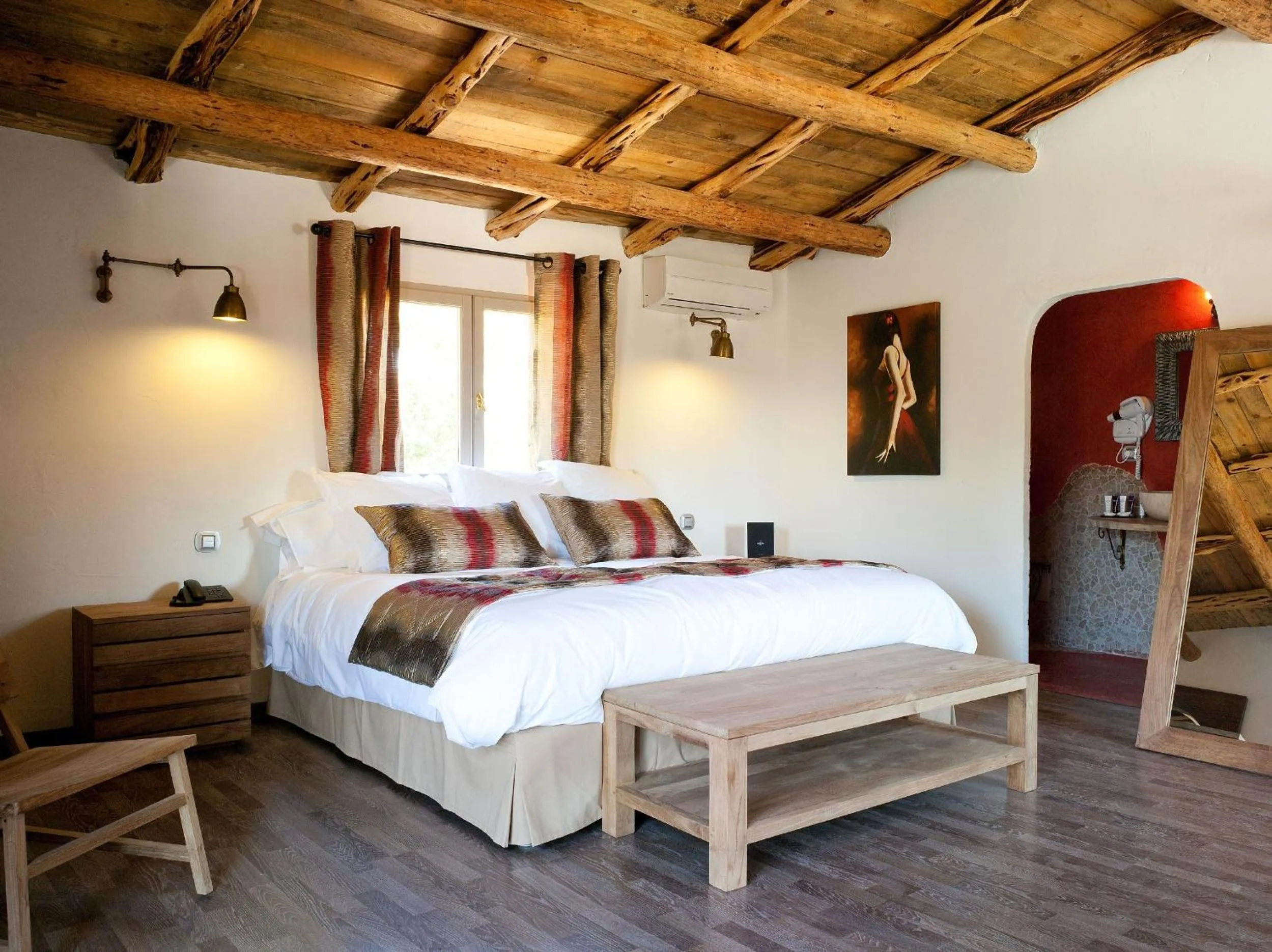 Bedroom, Bed in Hôtel Ambassador Palombaggia