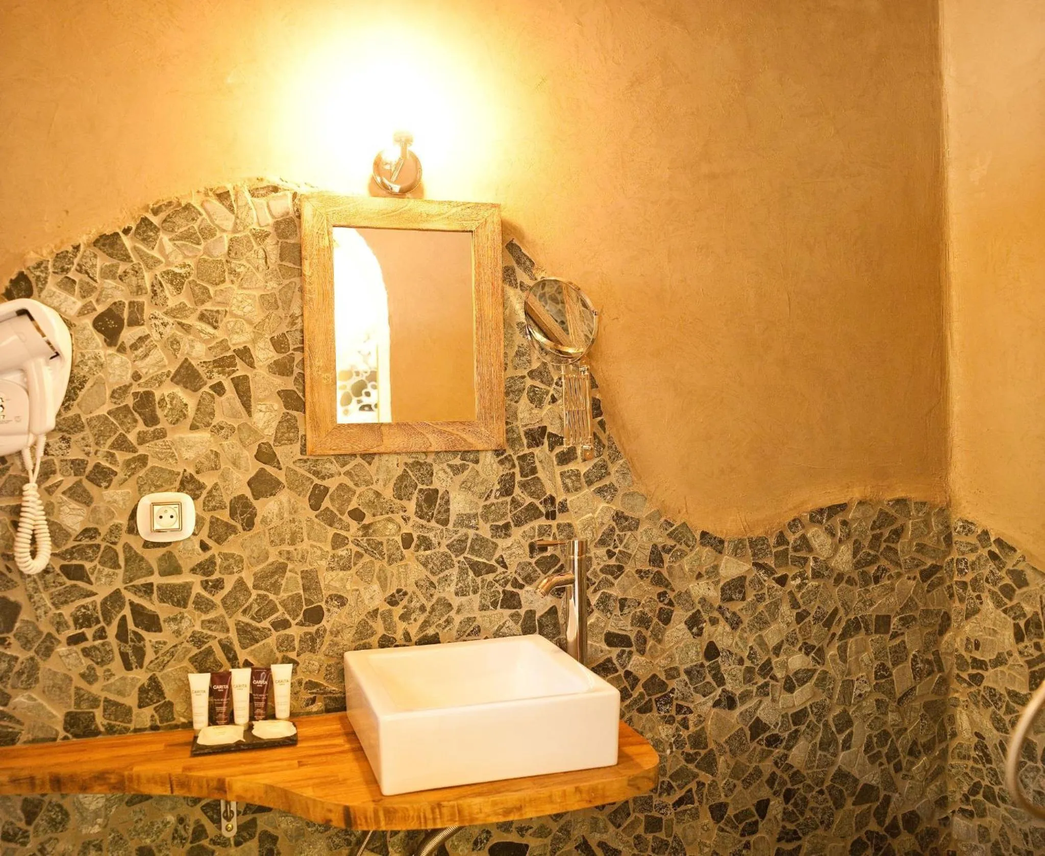 Bathroom in Hôtel Ambassador Palombaggia