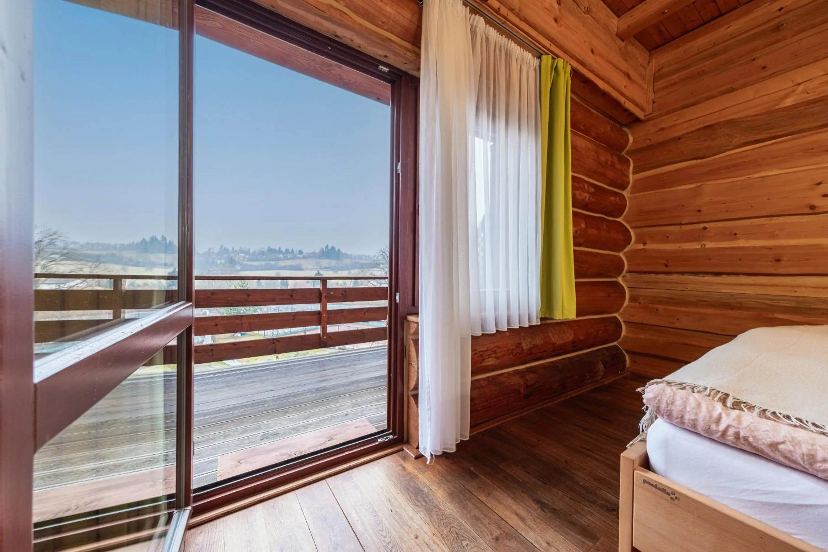 View (from property/room), Bed in Sport-hotel Šibeniční vrch