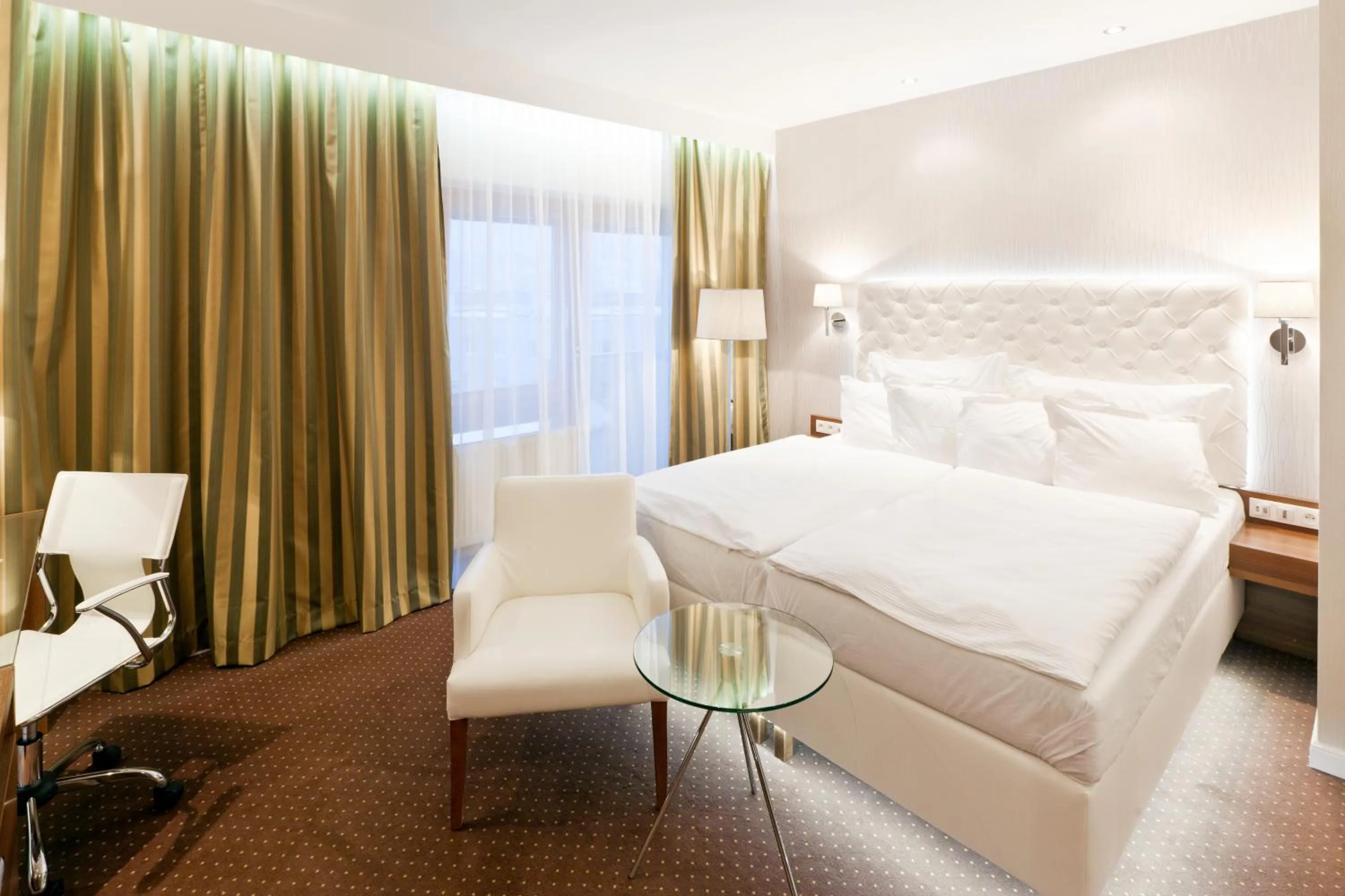 Photo of the whole room, Bed in Pytloun City Boutique Self Check-in Hotel