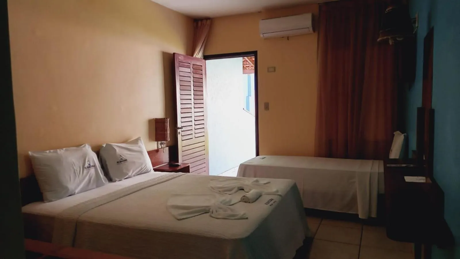 View (from property/room), Bed in Albacora Praia Hotel