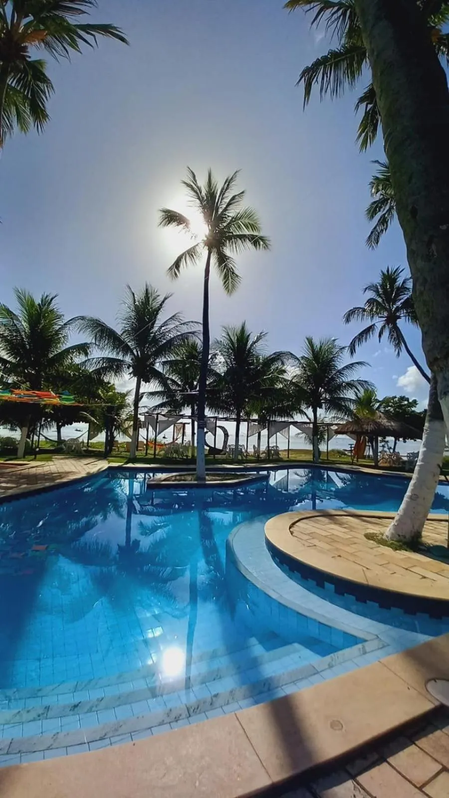 Swimming pool in Albacora Praia Hotel
