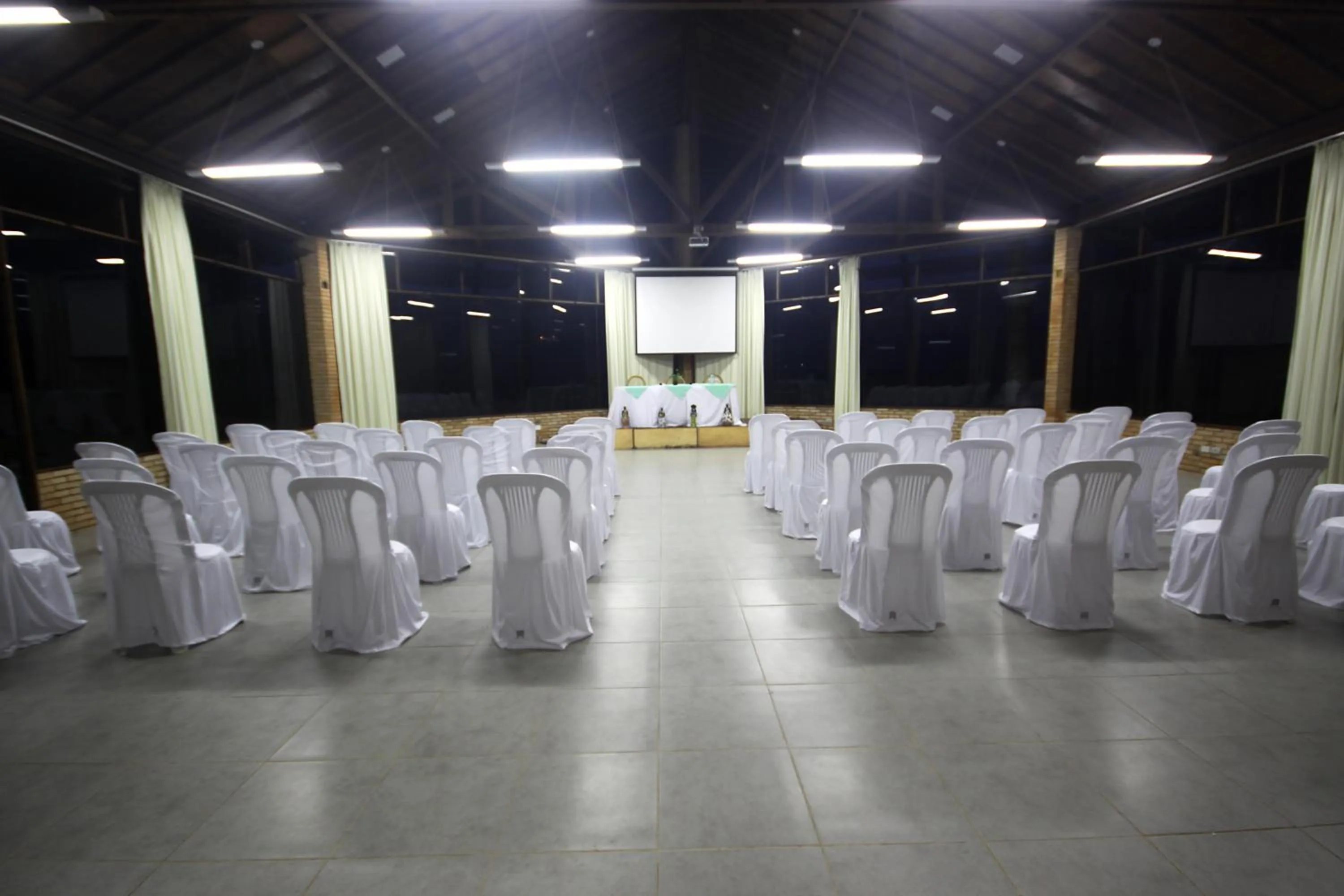 Business facilities in Albacora Praia Hotel