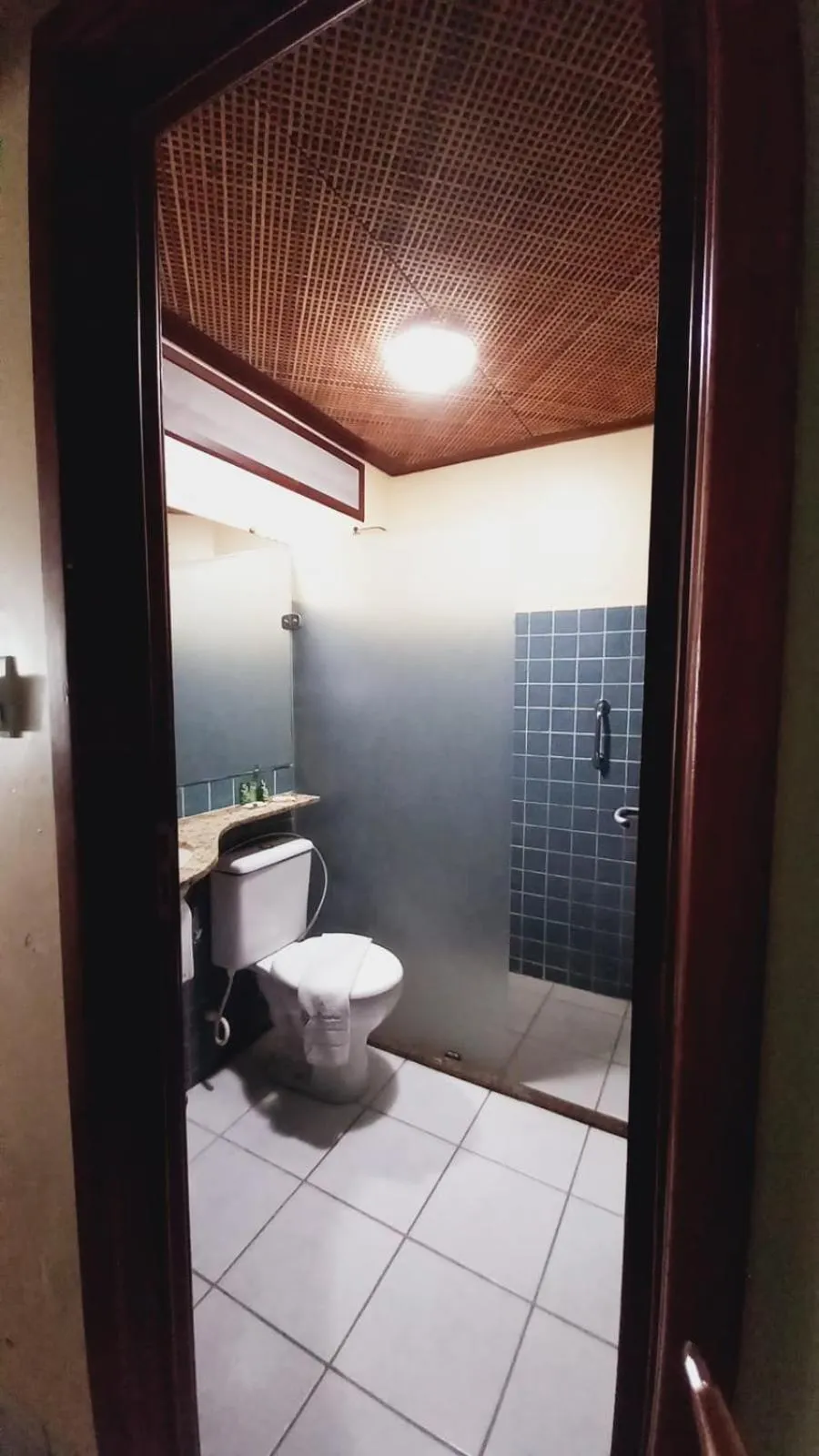 Bathroom in Albacora Praia Hotel