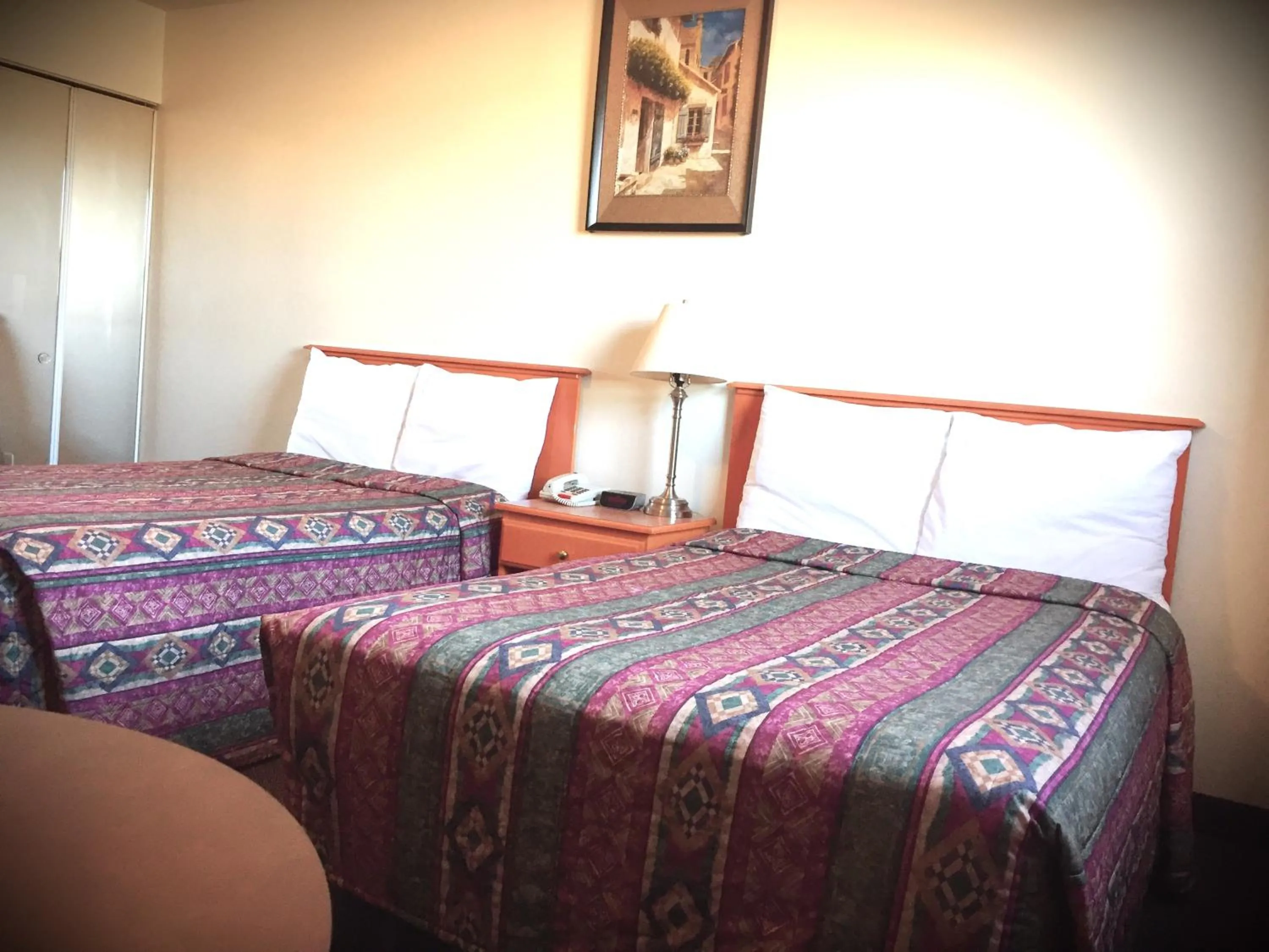 Bedroom, Bed in Ace Inn