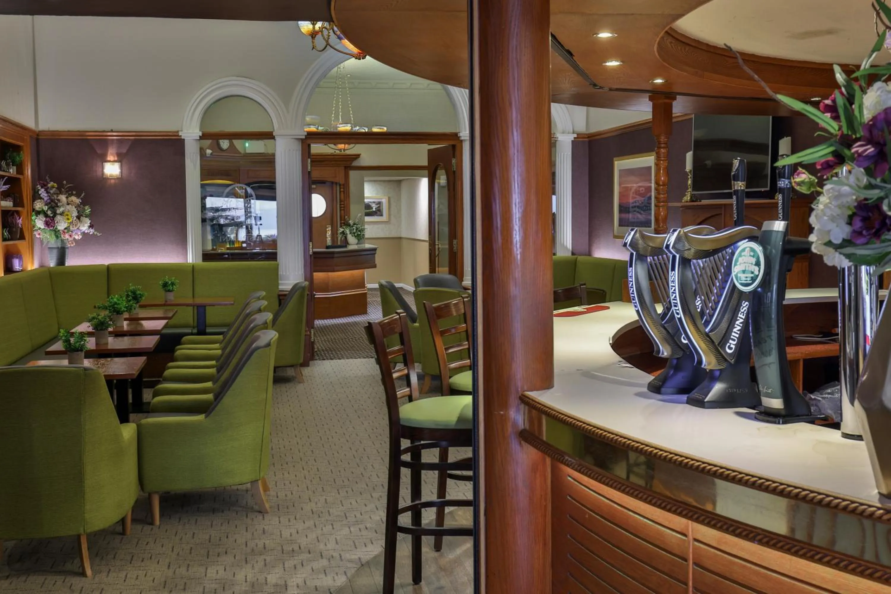 Lounge or bar in Invercarse Hotel Dundee, BW Signature Collection