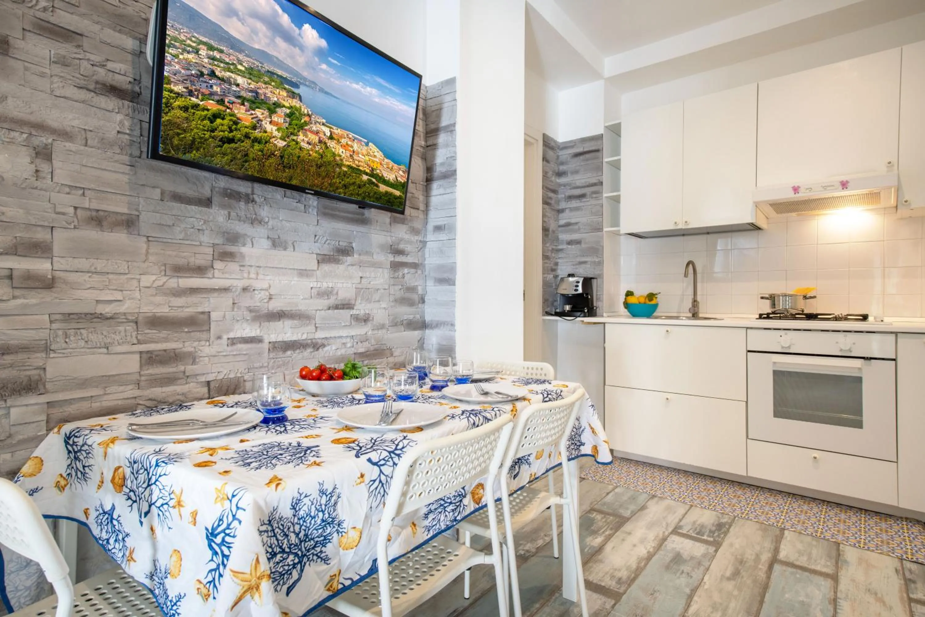 Kitchen or kitchenette in Il Ciottolo Sorrento