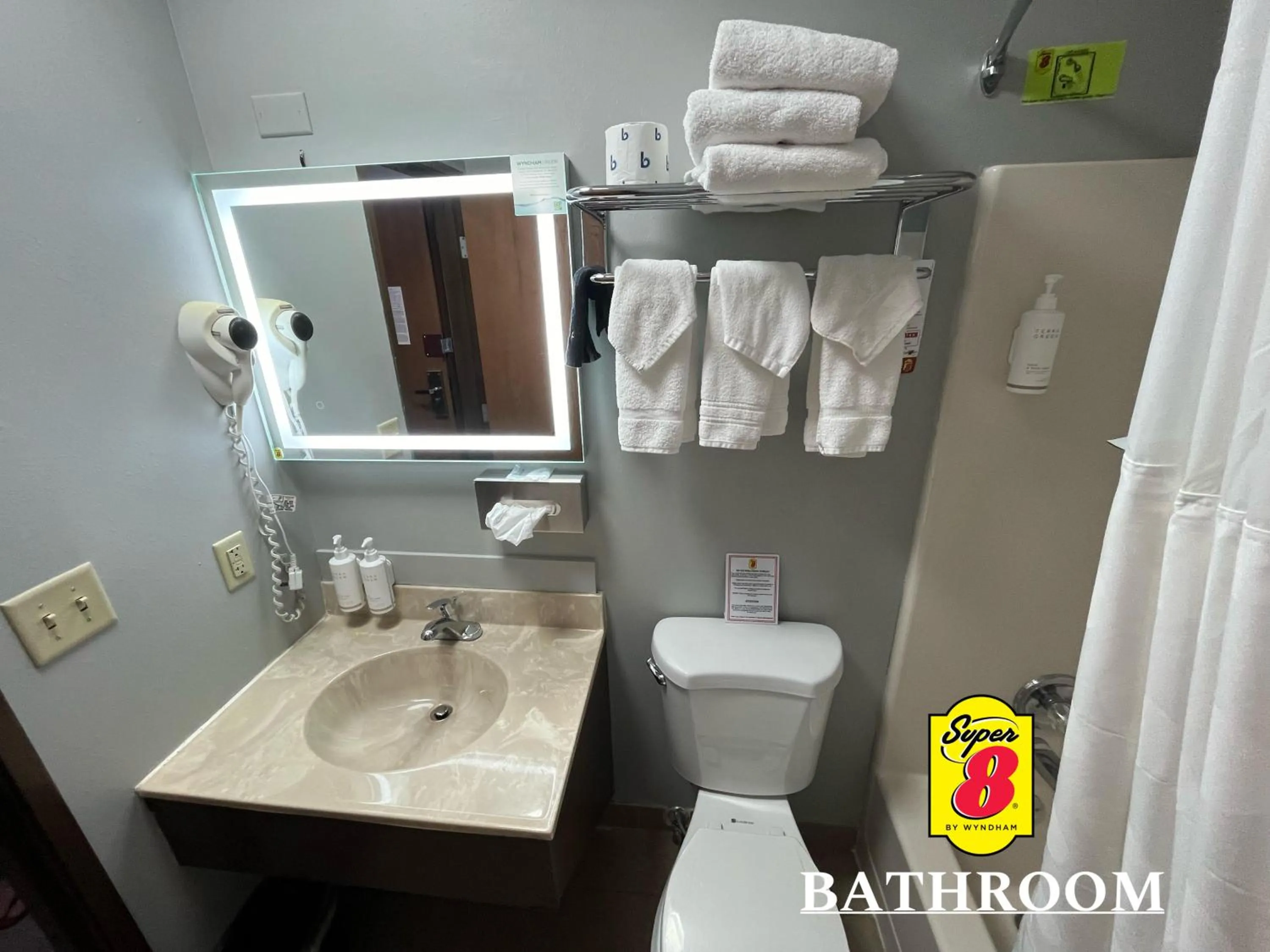 Bathroom in Super 8 by Wyndham Emporia
